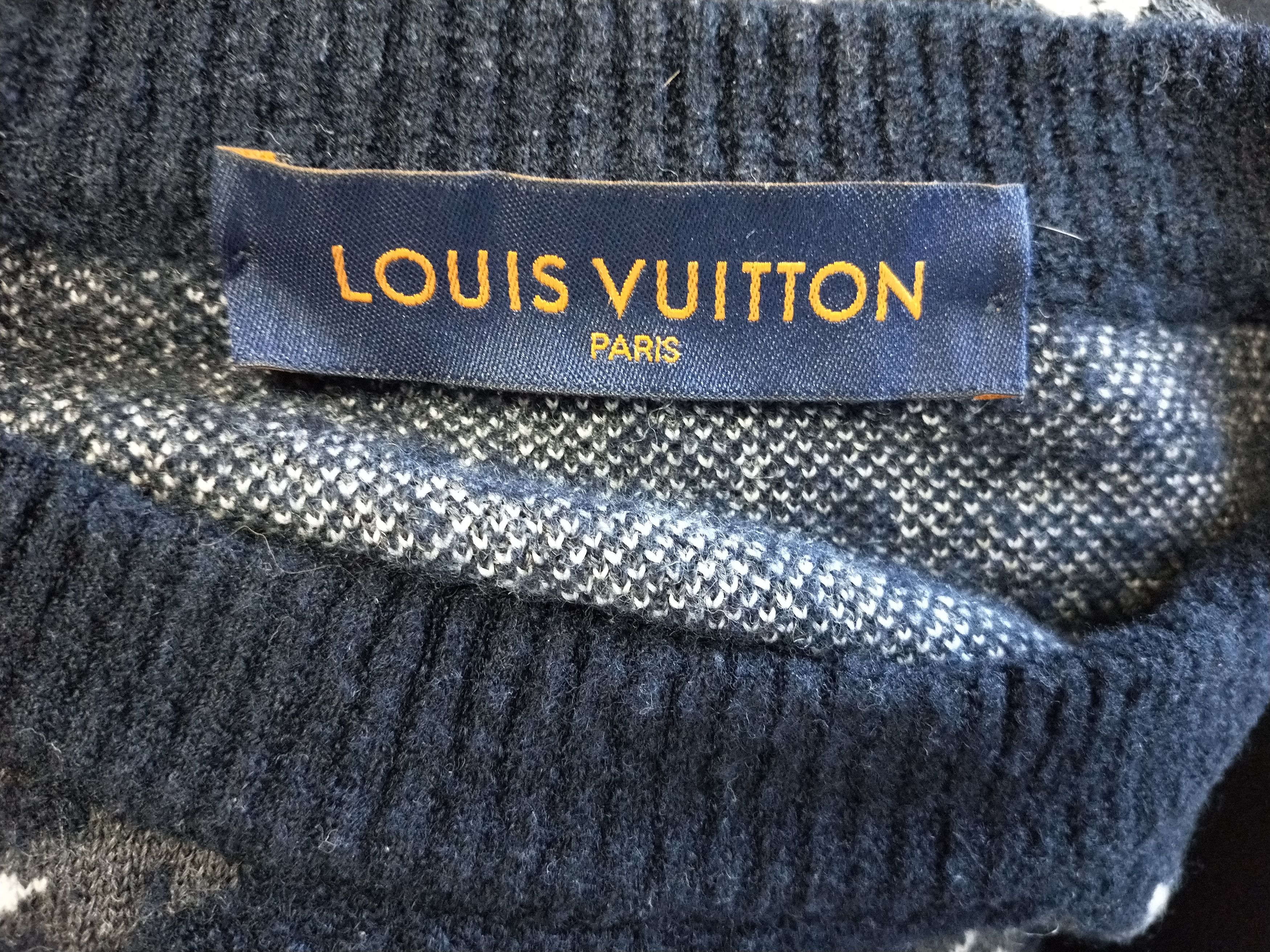 Louis Vuitton Distressed Monogram Flock Sweater Size US L / EU 52-54 / 3 - 4 Thumbnail