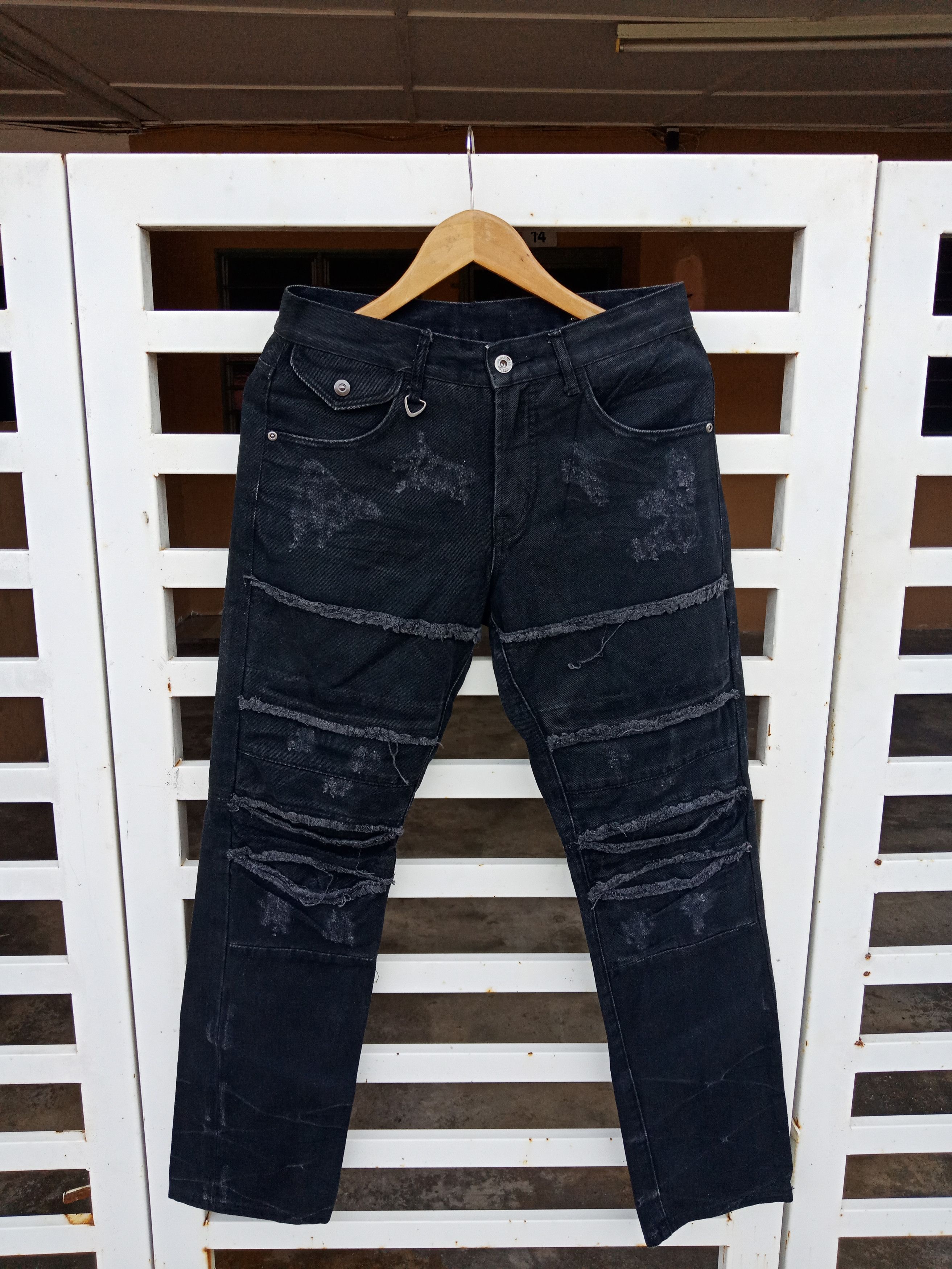 semanticdesign Semantic Design Distressed Design Pants Size US 30 / EU 46 - 1 Thumbnail