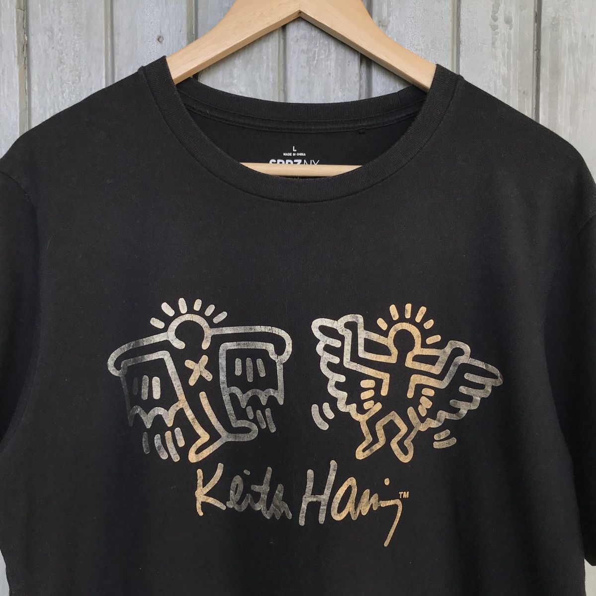Keith Haring × Uniqlo Uniqlo x Keith Haring MoMA Special Edition Large Tshirt Size US L / EU 52-54 / 3 - 3 Thumbnail