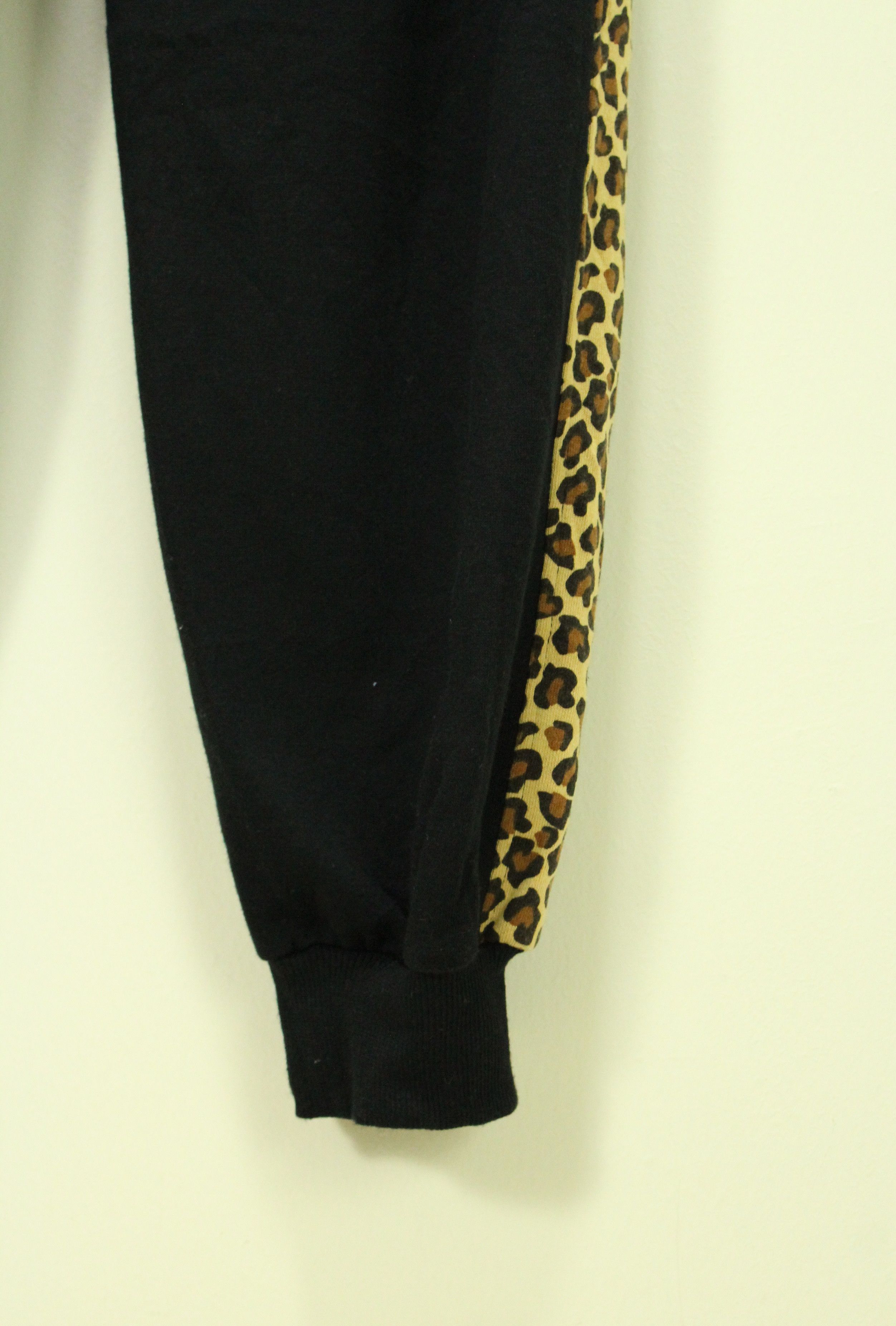 Playboy PLAYBOY Sweatpants Jogger Pants Big Logo Spell Out Print Size US 30 / EU 46 - 8 Thumbnail