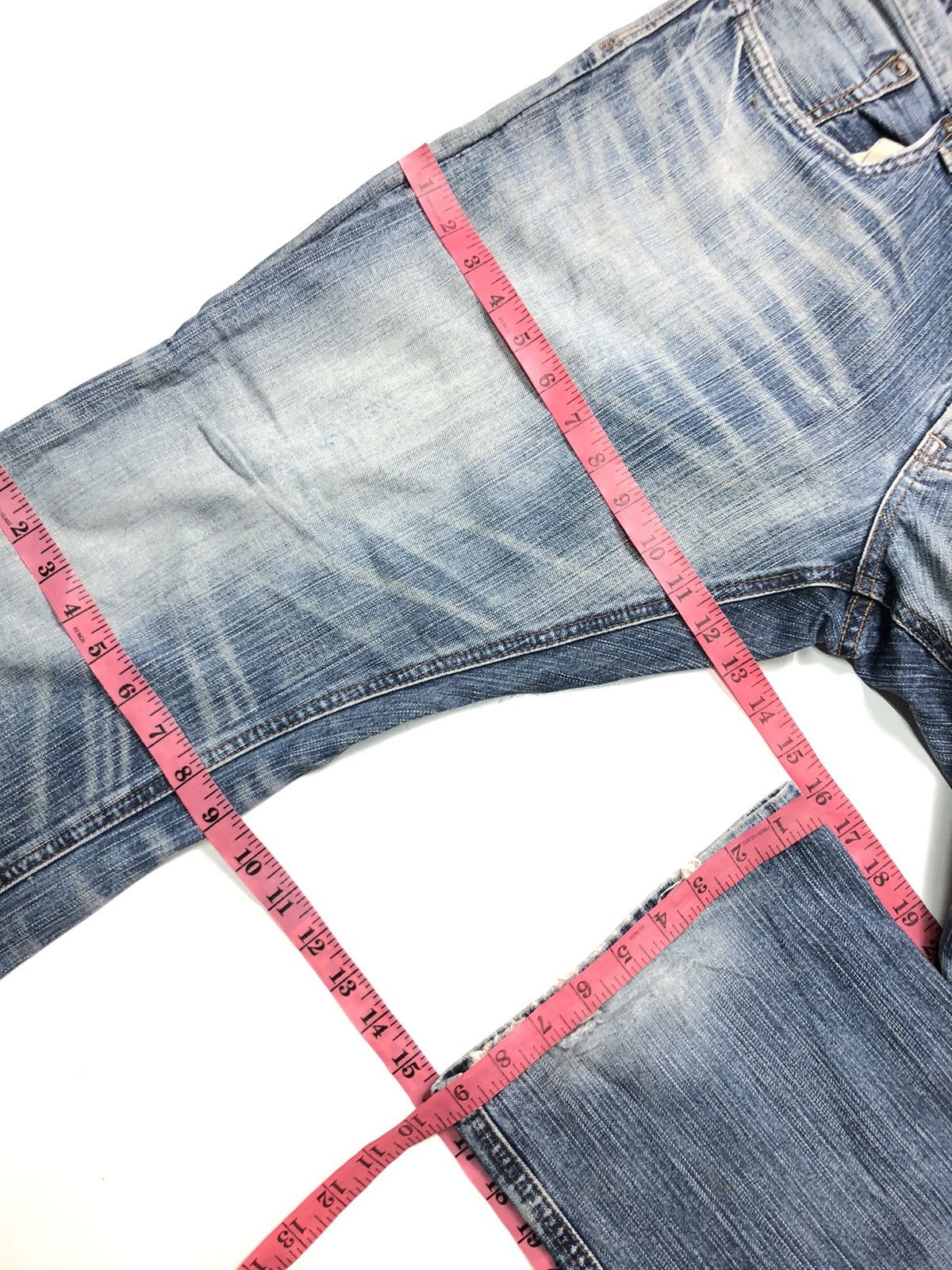 Edwin × Vintage VINTAGE EDWIN LEATHER PATCH DISTRESSED BLUE WASH DENIM Size US 36 / EU 52 - 17 Thumbnail
