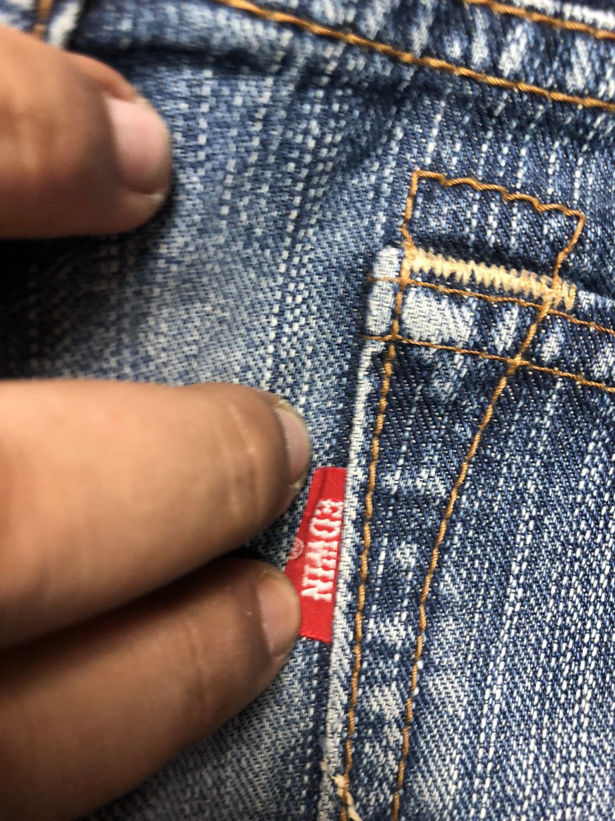 Edwin × Vintage VINTAGE EDWIN LEATHER PATCH DISTRESSED BLUE WASH DENIM Size US 36 / EU 52 - 3 Thumbnail