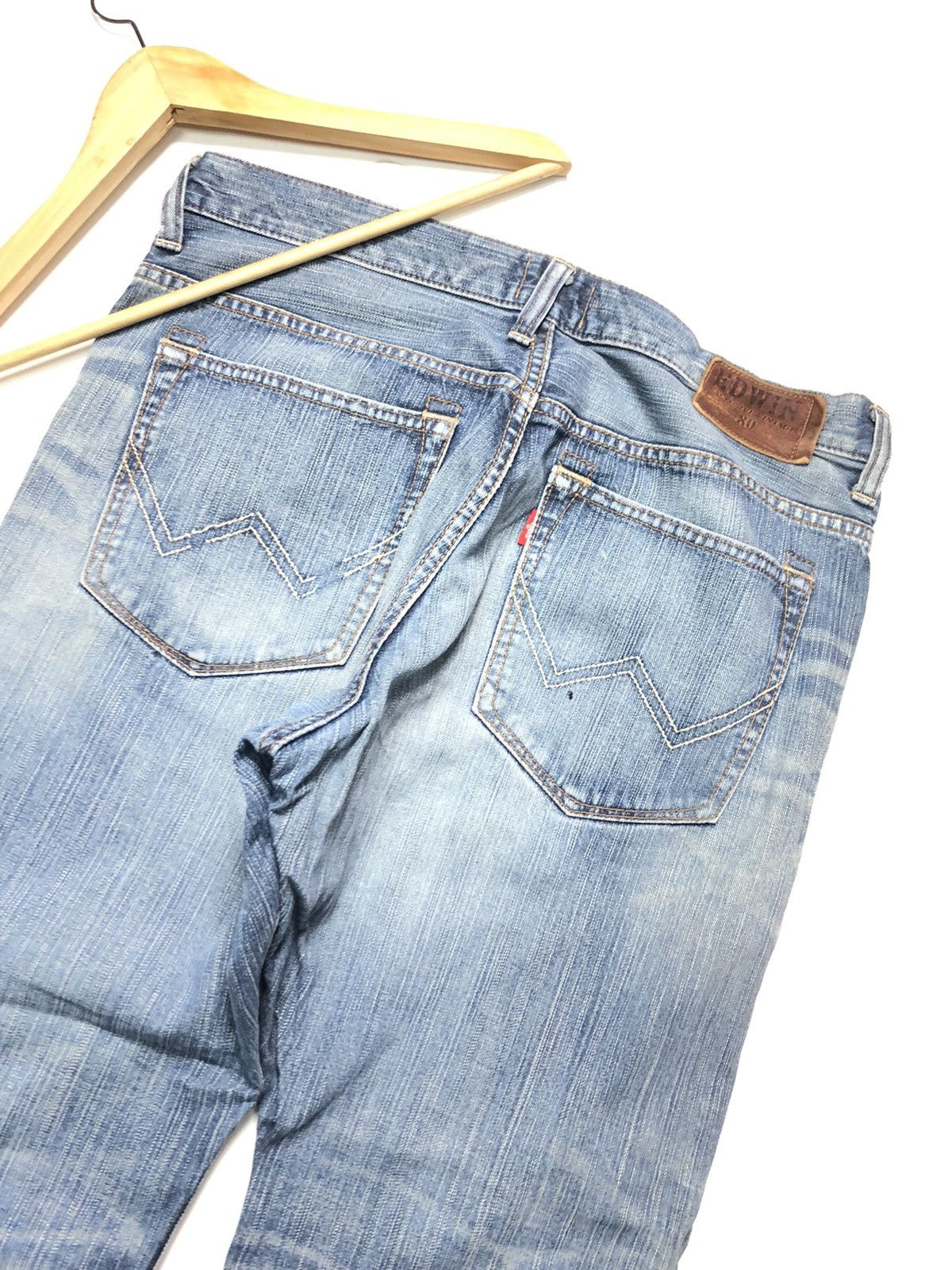 Edwin × Vintage VINTAGE EDWIN LEATHER PATCH DISTRESSED BLUE WASH DENIM Size US 36 / EU 52 - 2 Thumbnail