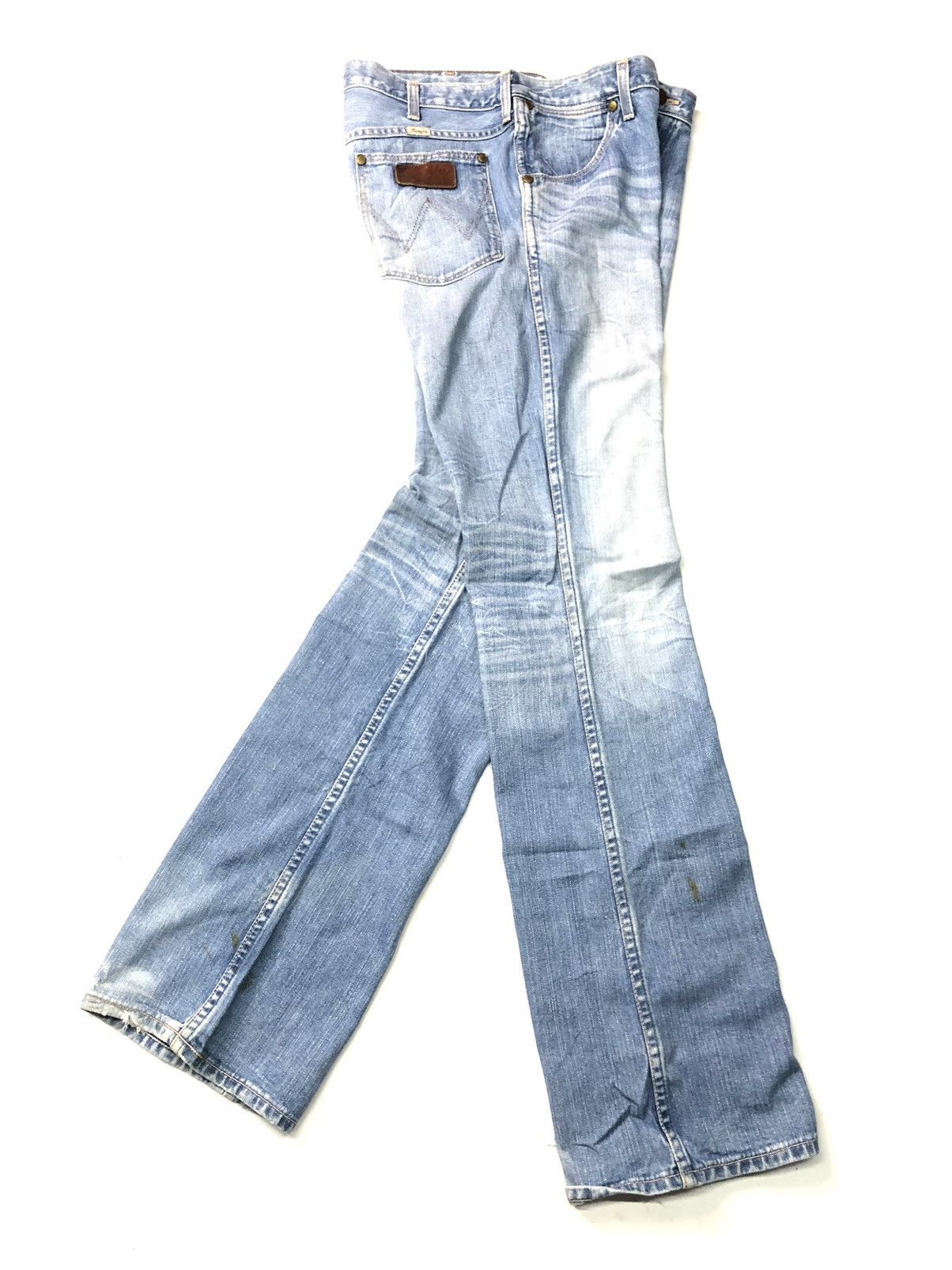Edwin × Vintage VINTAGE EDWIN BLUE WASH DISSTRESSED DENIM Size US 32 / EU 48 - 1 Thumbnail