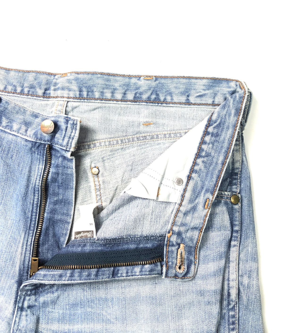 Edwin × Vintage VINTAGE EDWIN BLUE WASH DISSTRESSED DENIM Size US 32 / EU 48 - 6 Thumbnail