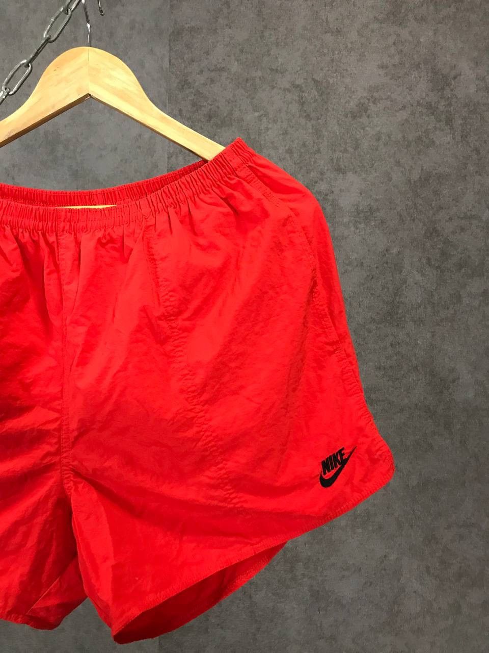 Nike Nike swoosh streetwear vintage nylon shorts Size US 34 / EU 50 - 2 Thumbnail