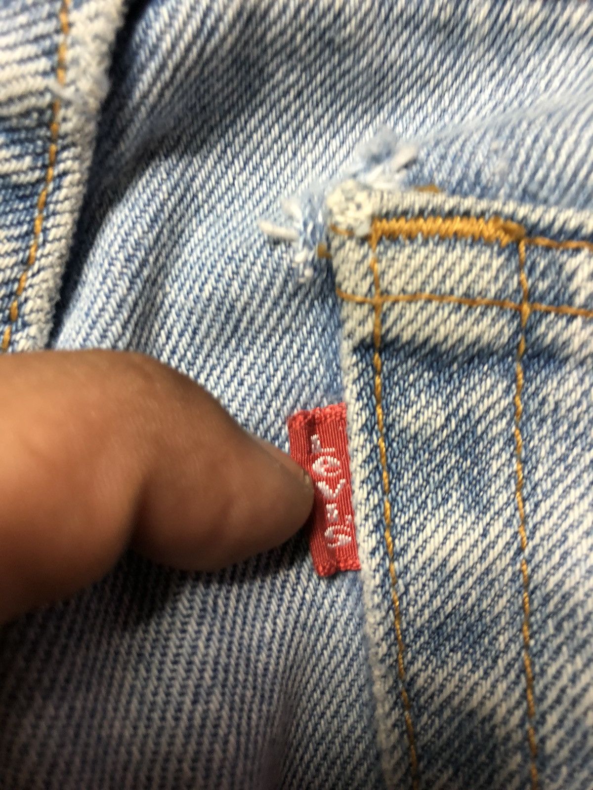 Levi's Vintage Clothing × Vintage VINTAGE LEVIS 521 LIGHT BLUE WASH DISTRESSED DENIM Size US 32 / EU 48 - 3 Thumbnail