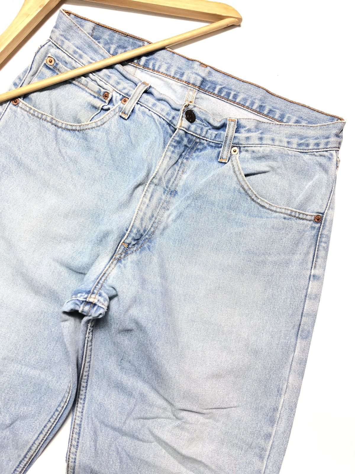 Levi's Vintage Clothing × Vintage VINTAGE LEVIS 521 LIGHT BLUE WASH DISTRESSED DENIM Size US 32 / EU 48 - 6 Thumbnail