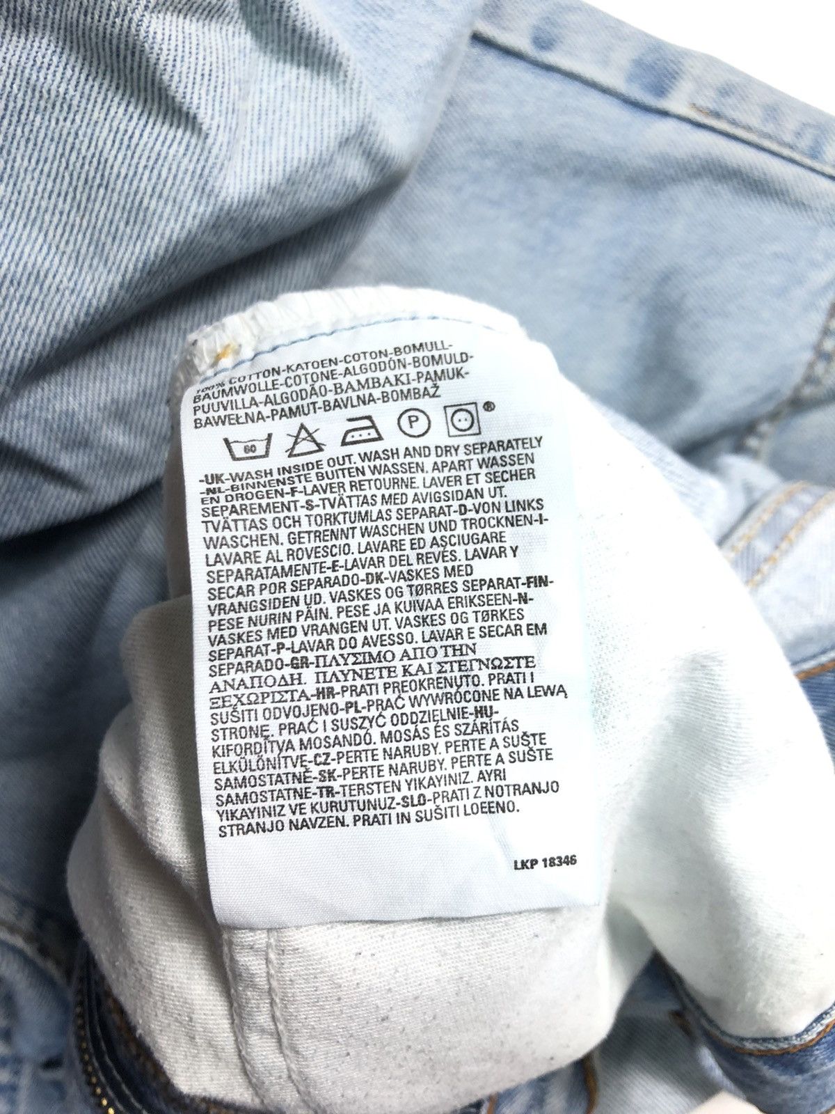 Levi's Vintage Clothing × Vintage VINTAGE LEVIS 521 LIGHT BLUE WASH DISTRESSED DENIM Size US 32 / EU 48 - 10 Thumbnail