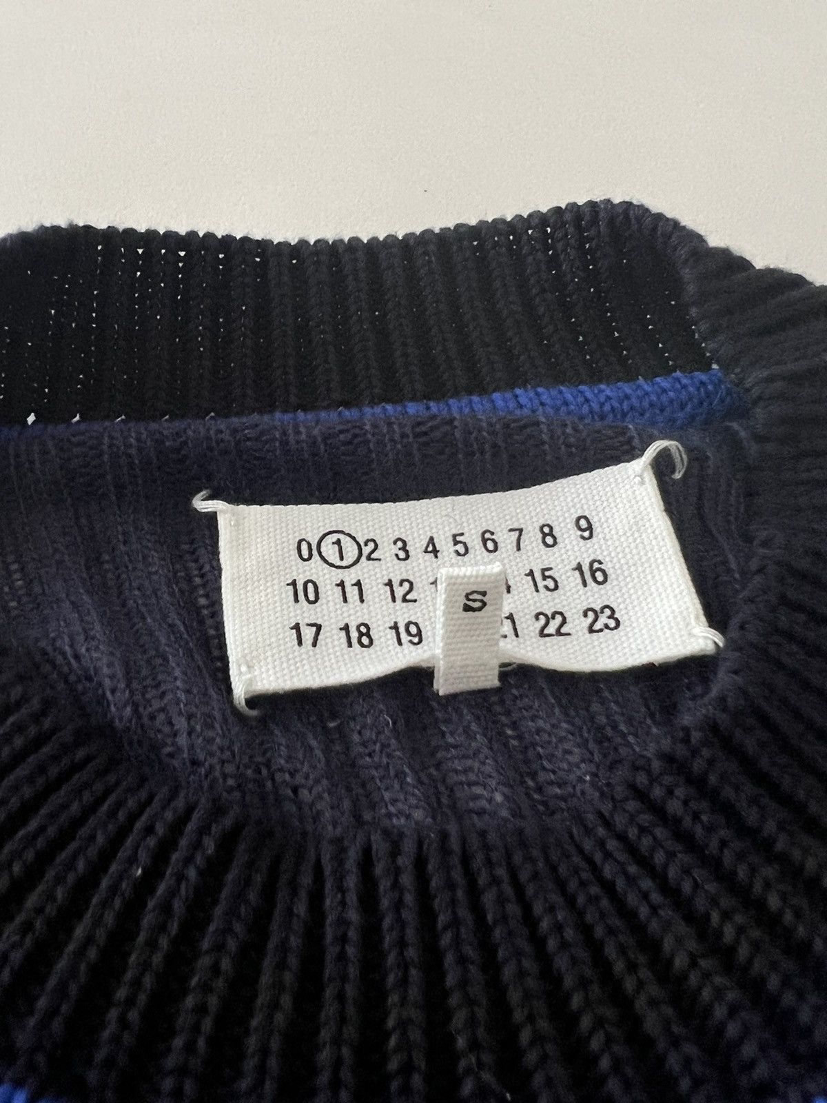 Maison Margiela 🔥SUPER RARE🔥Maison Margiela Striped Knit Sweater Size US S / EU 44-46 / 1 - 4 Thumbnail