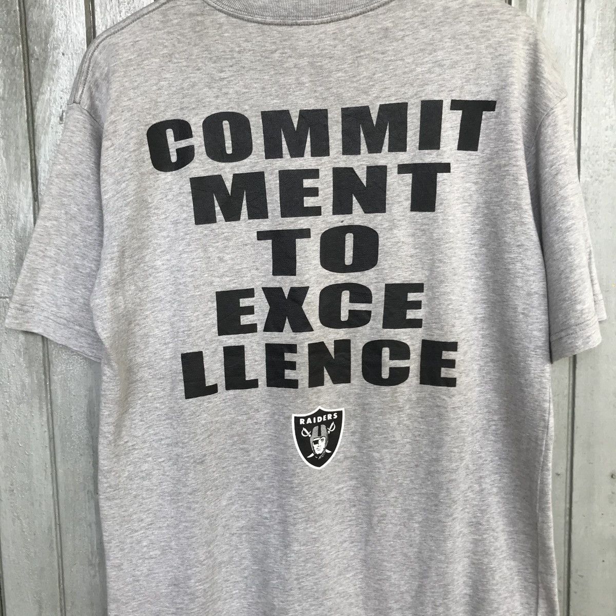 NFL × Vintage Vintage RAIDERS Commitment to Excellent NFL tshirt Size US L / EU 52-54 / 3 - 5 Thumbnail