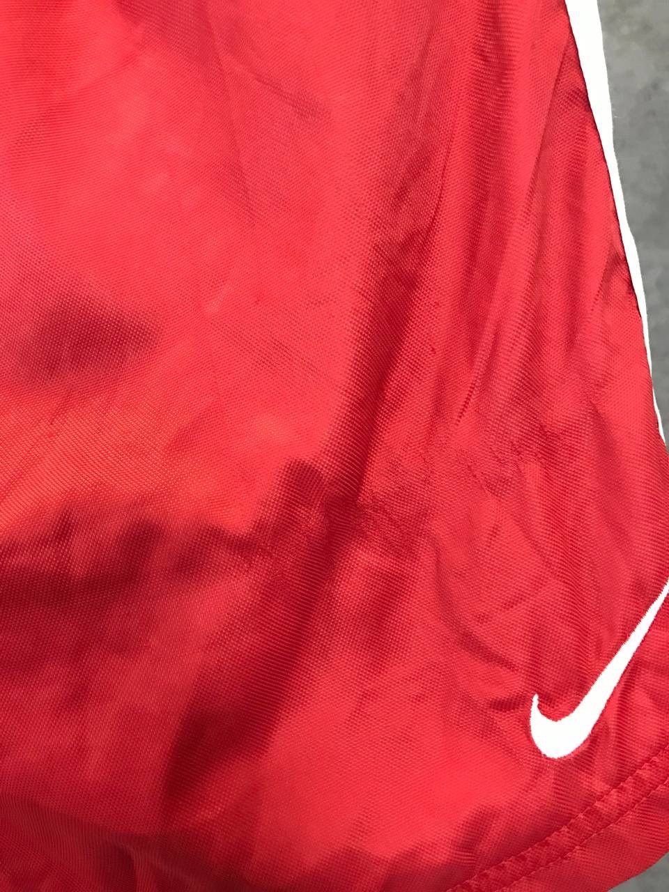 Nike Nike swoosh streetwear sportwear vintage nylon shorts Size US 34 / EU 50 - 8 Thumbnail