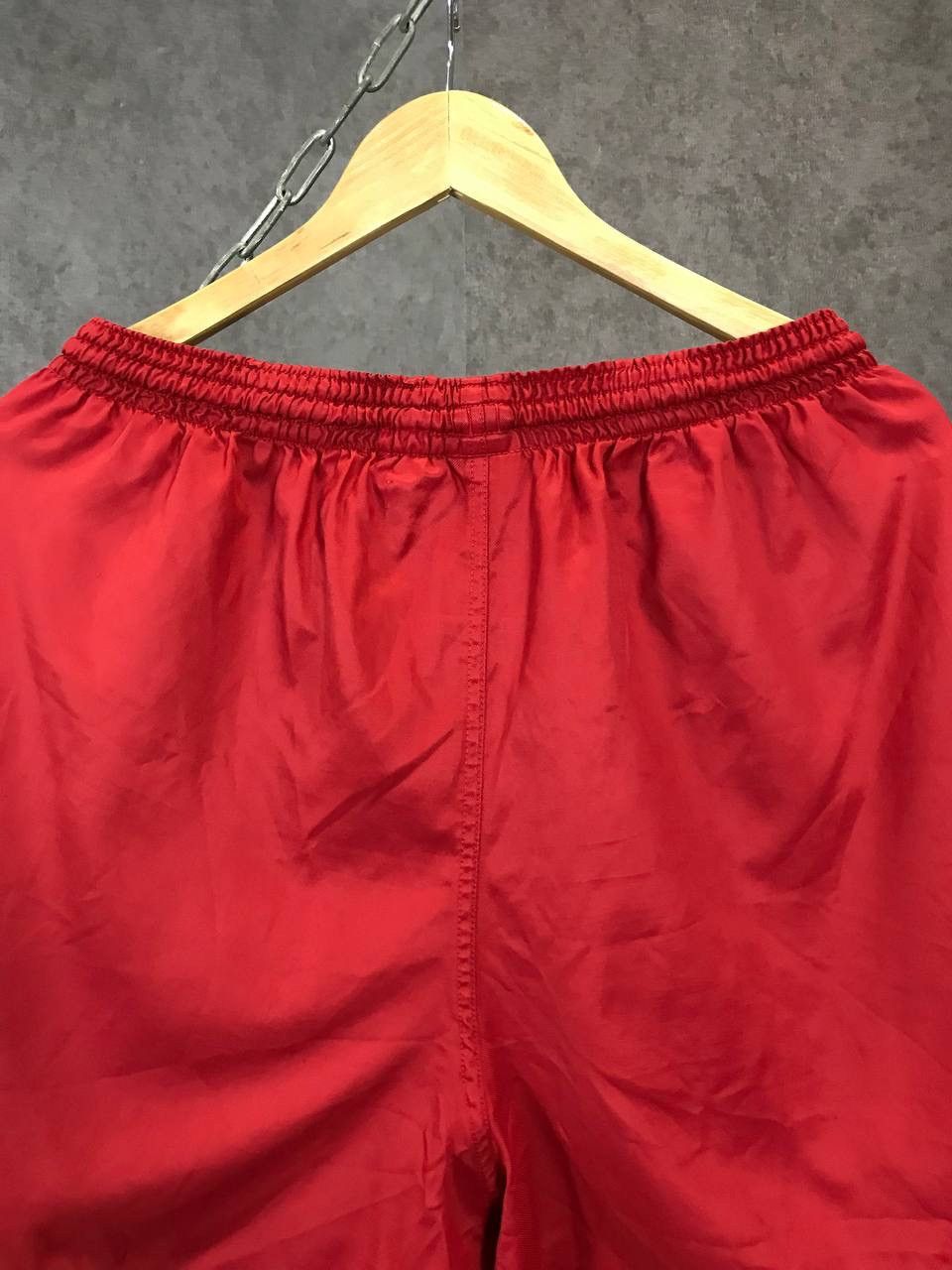 Nike Nike swoosh streetwear sportwear vintage nylon shorts Size US 34 / EU 50 - 7 Thumbnail