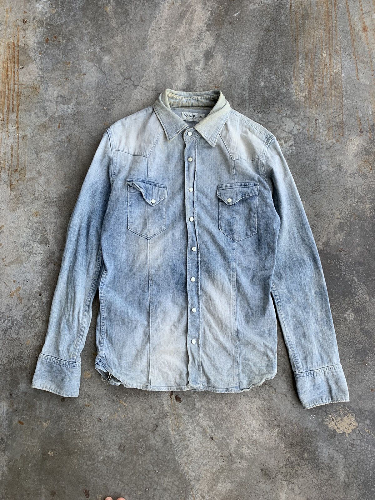 Vanquish JapaneseBrand Vanquish Rock Button Denim Shirt Size US S / EU 44-46 / 1 - 1 Thumbnail