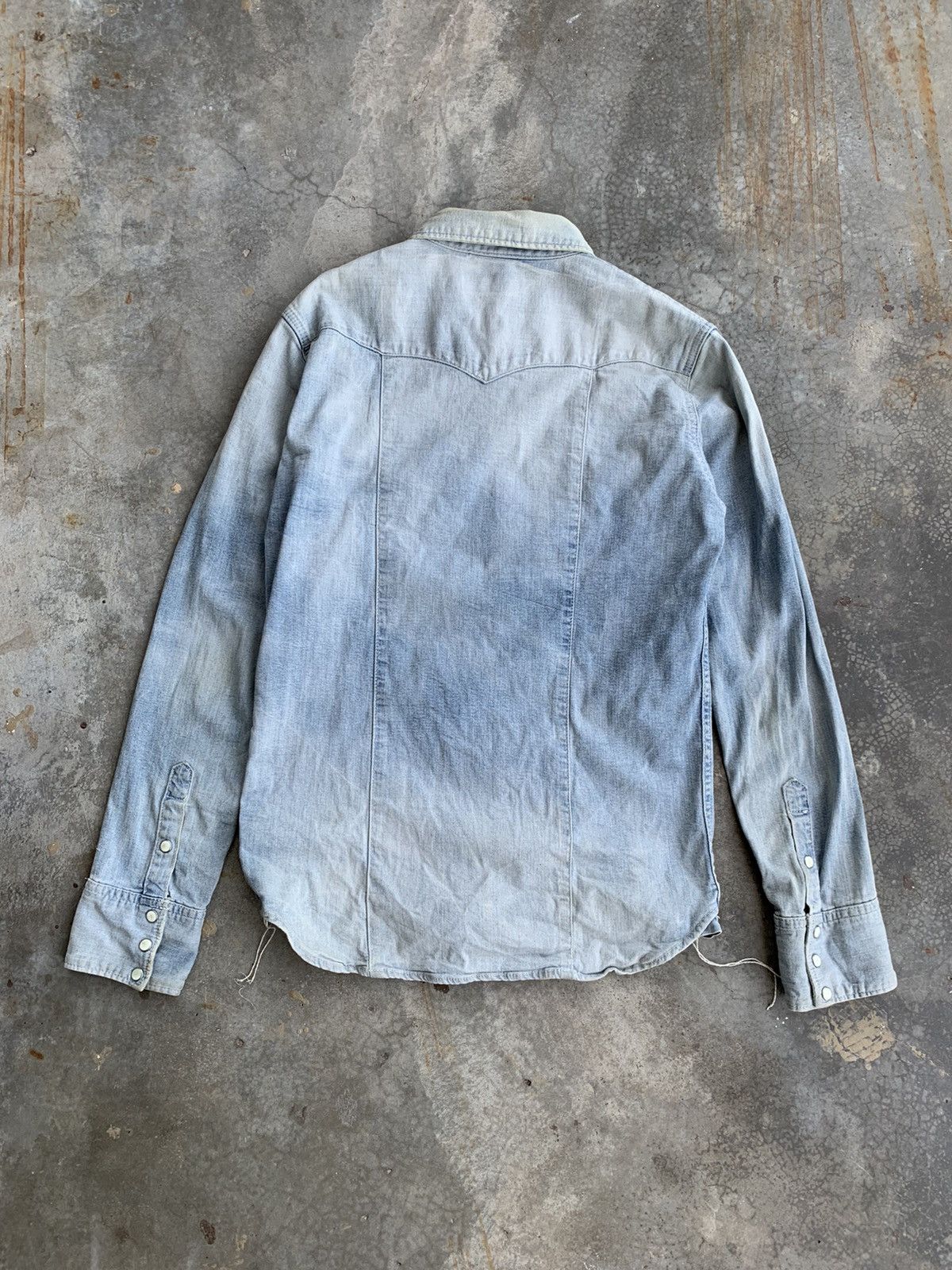 Vanquish JapaneseBrand Vanquish Rock Button Denim Shirt Size US S / EU 44-46 / 1 - 2 Thumbnail