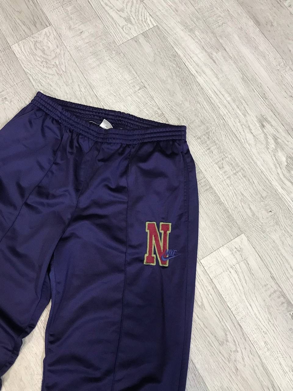 Nike Nike swoosh streetwear vintage sweatpants Size US 32 / EU 48 - 2 Thumbnail