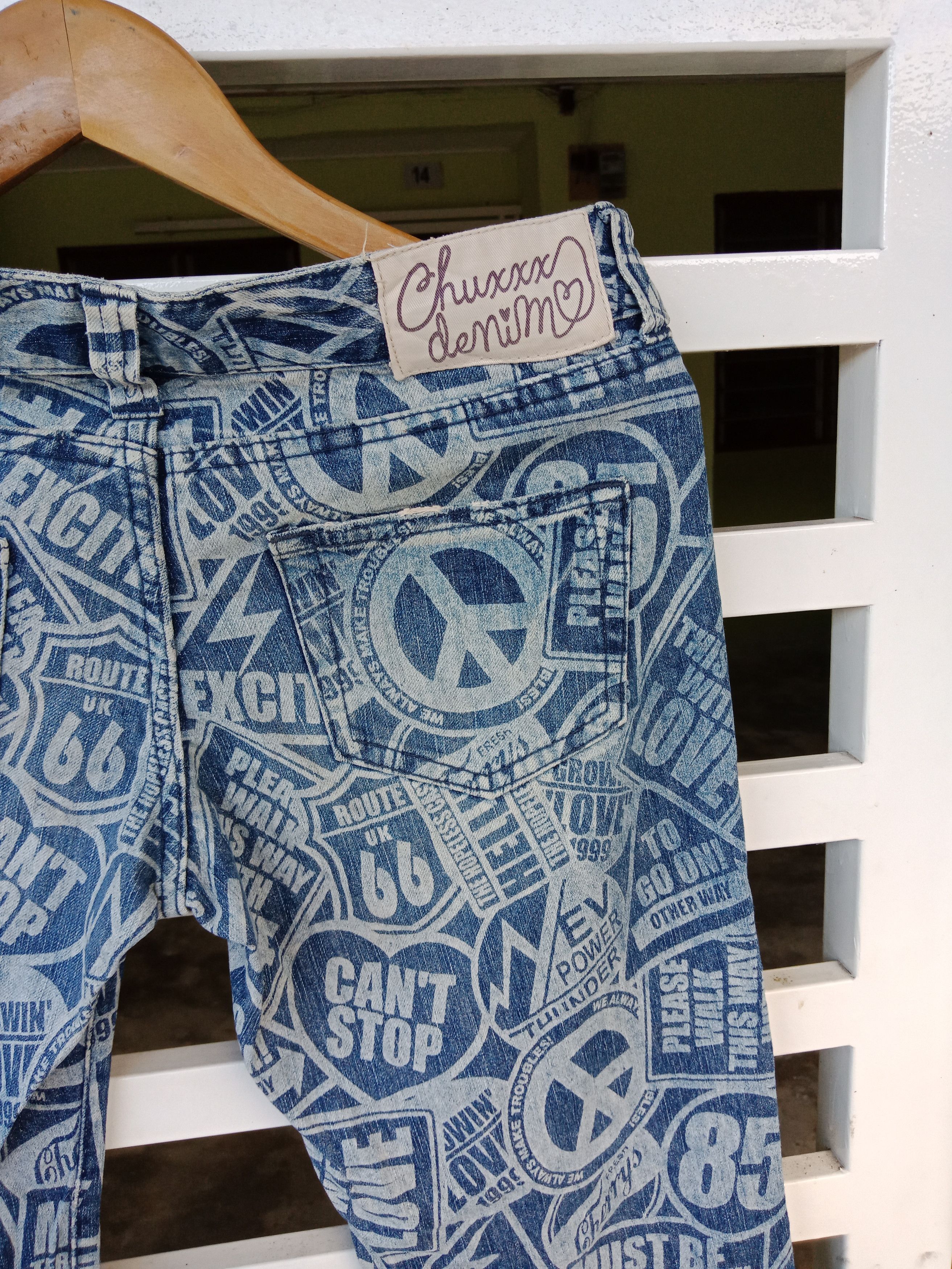 semanticdesign Chuxxx Denim Poems Words Print Over Straight Pants Size US 31 - 7 Thumbnail