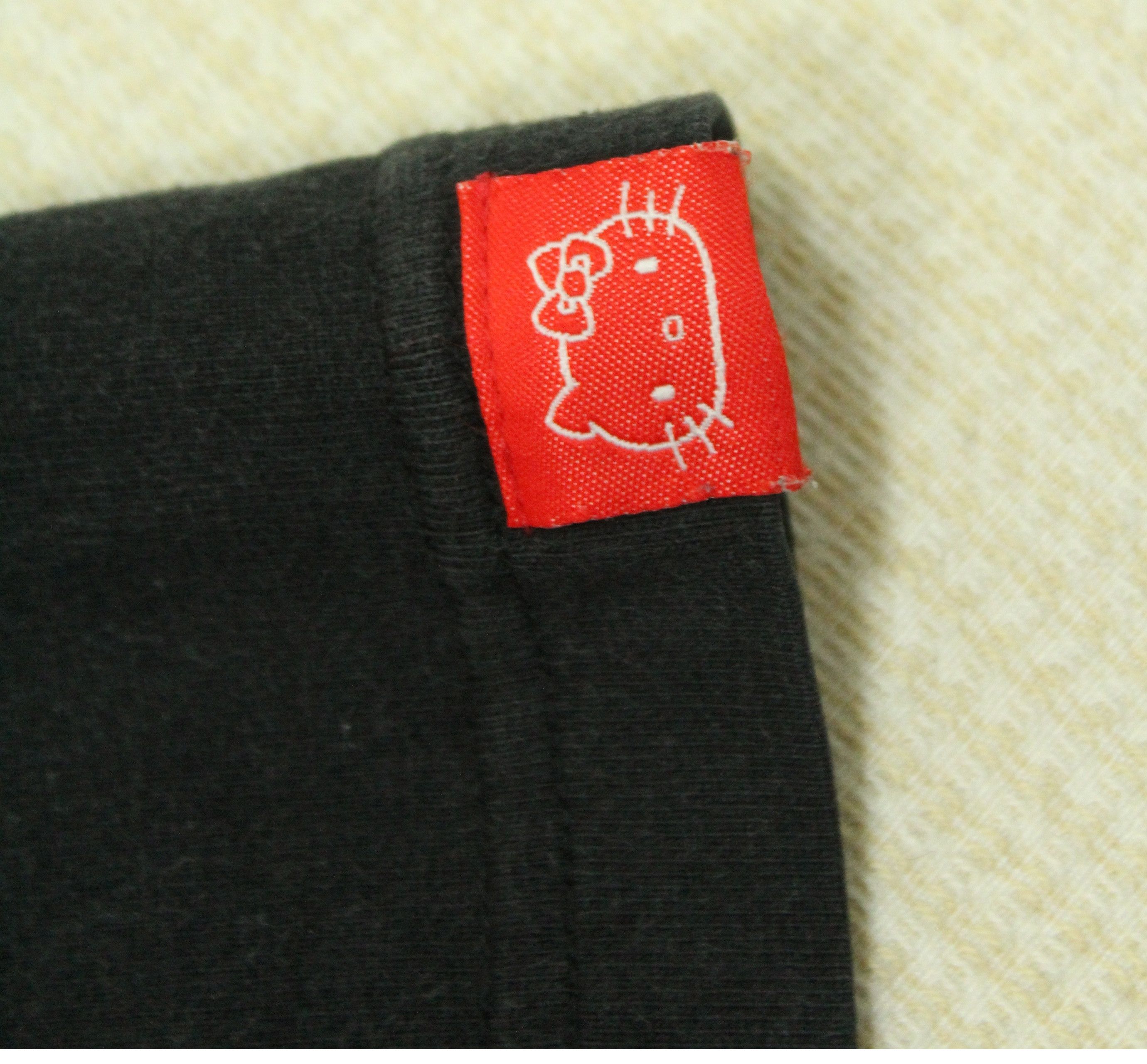 Band Tees HELLO KITTY T Shirt Band x KISHIDAN Band Vintage Size US M / EU 48-50 / 2 - 6 Thumbnail