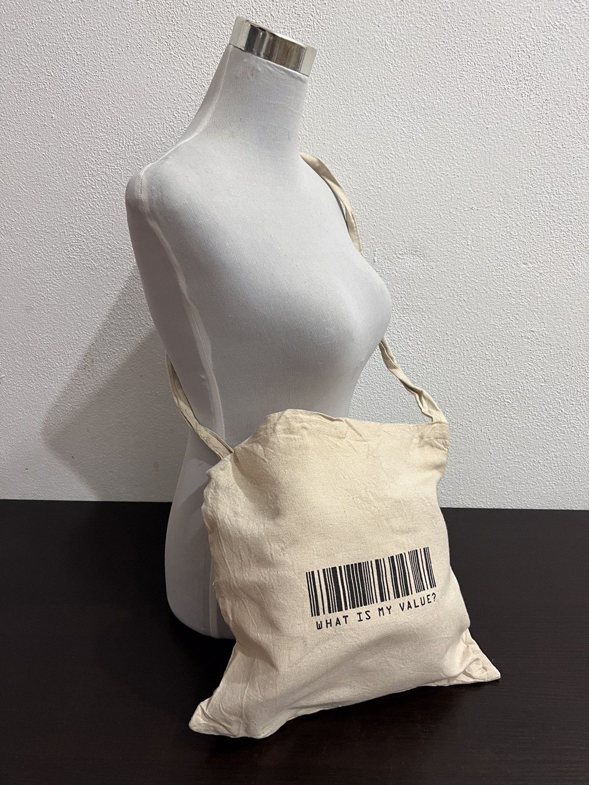 Japanese Brand Barcode Plain Sling bag Size ONE SIZE - 2 Thumbnail