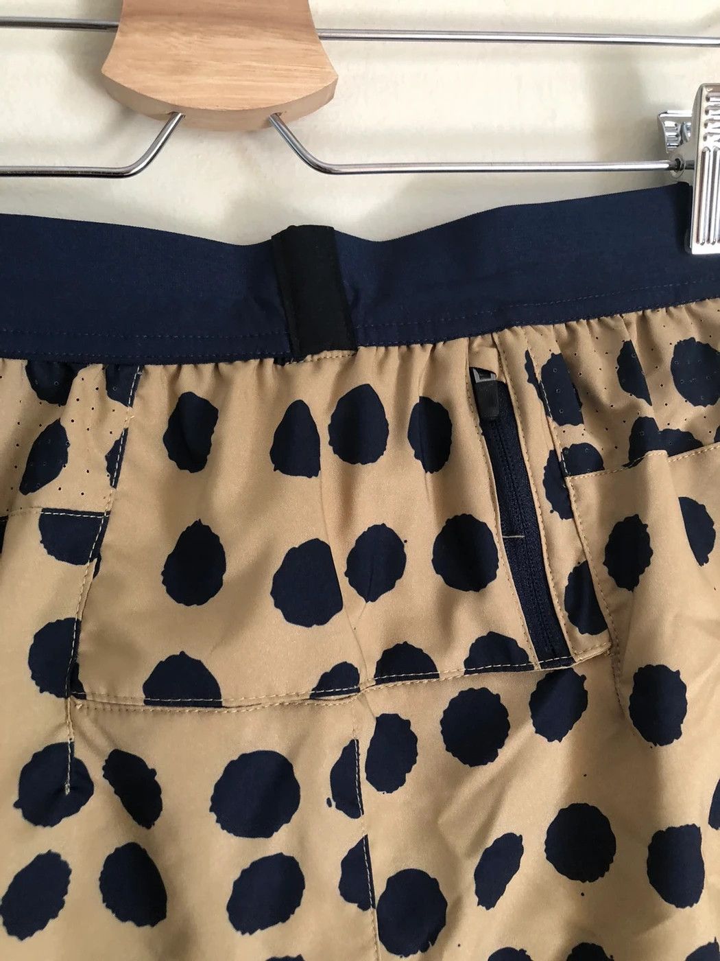 Nike Nike Cody Hudson Polka dots running reflective flex shorts Size US 32 / EU 48 - 4 Thumbnail