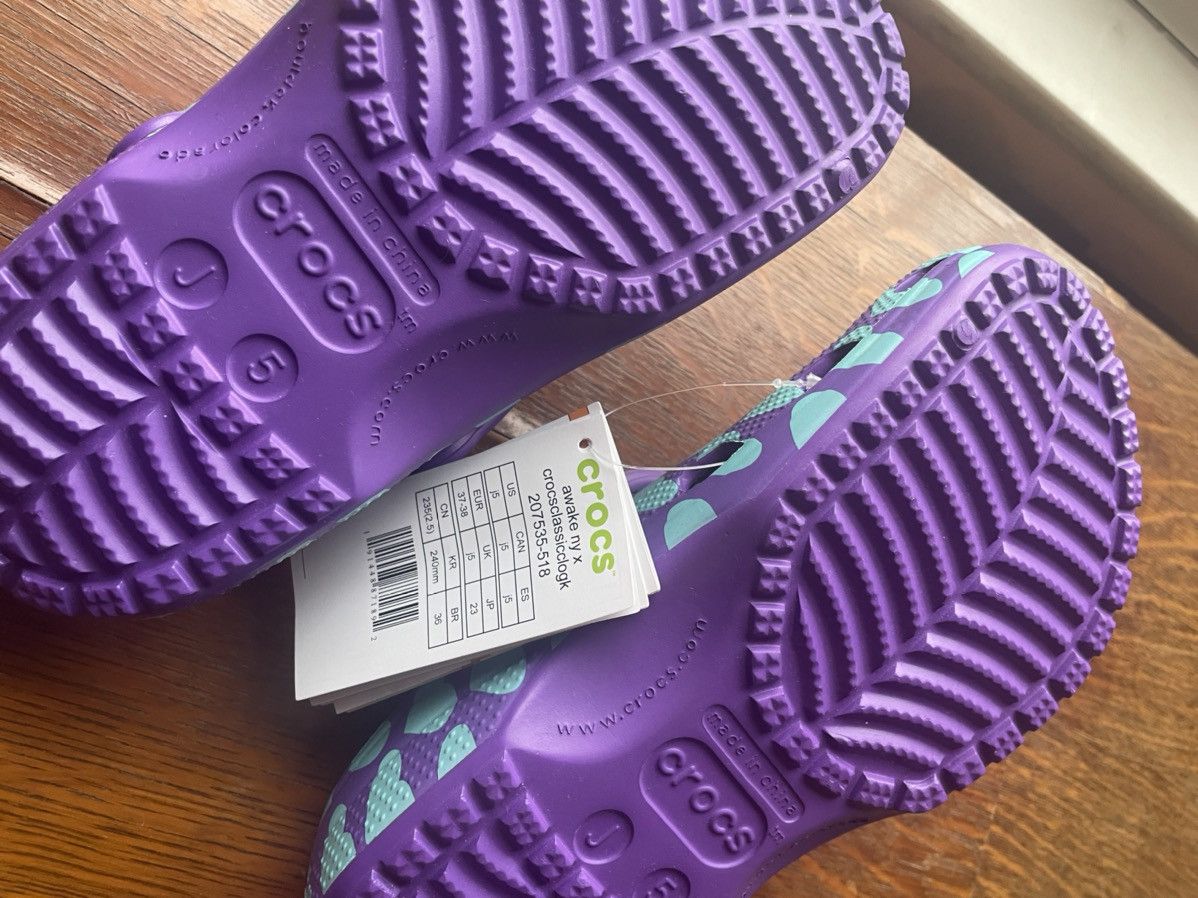Awake NY × Crocs Awake NY X Crocs Classic Clog Sandals Junior 5 Size US 5 / EU 37 - 4 Thumbnail