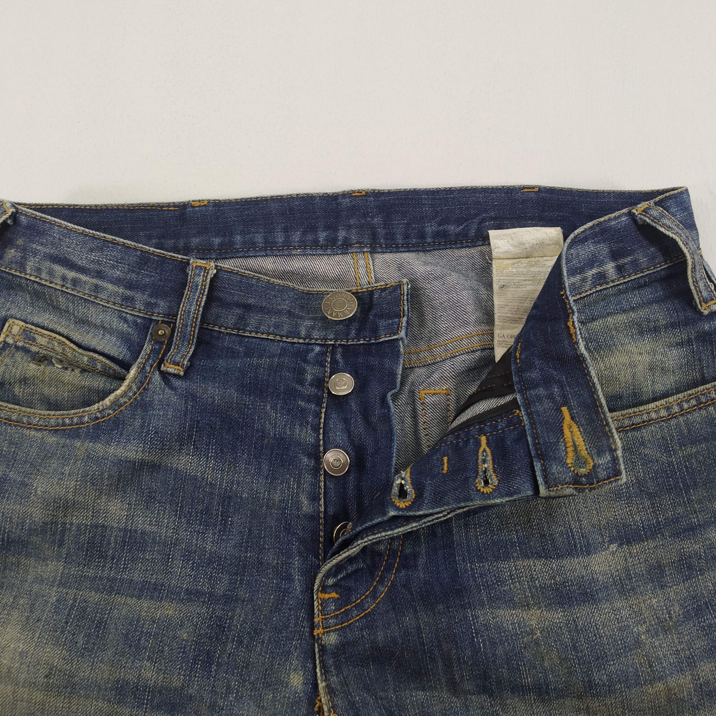 Denime W30 Emporio Armani Denim Jeans Faded Blue Button Jeans Size US 30 / EU 46 - 9 Thumbnail
