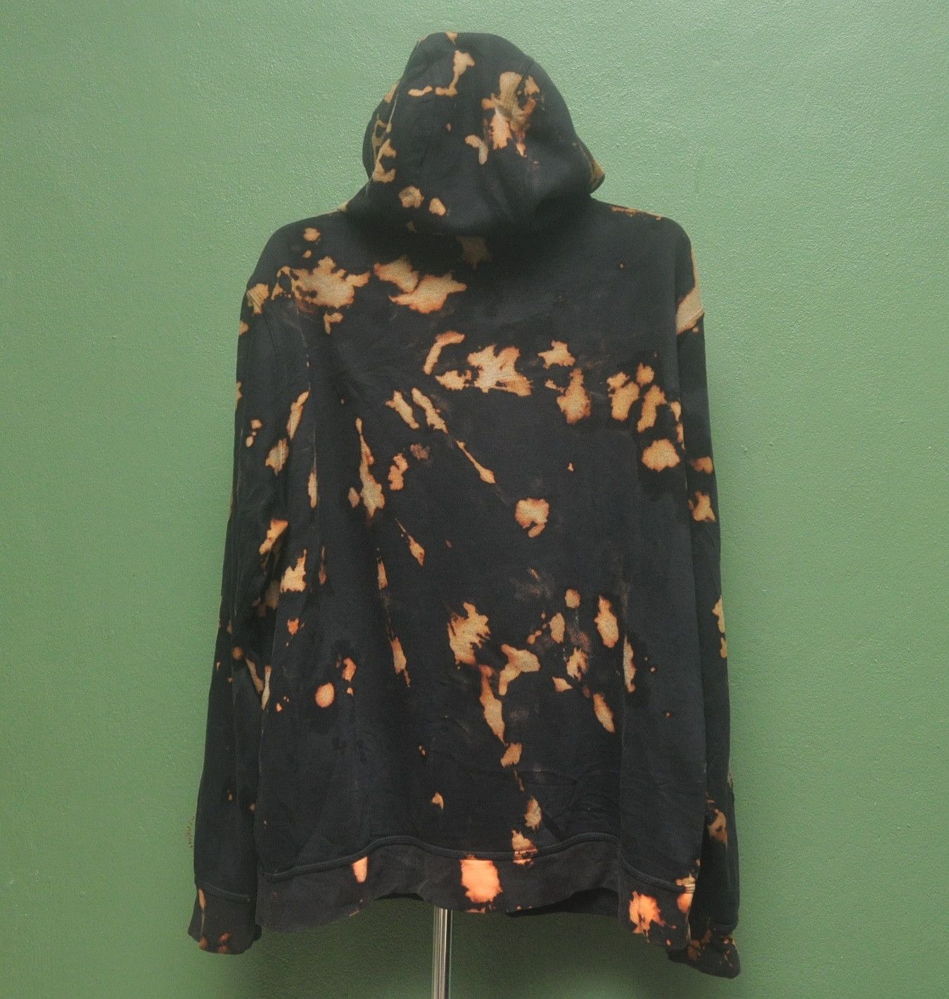 Japanese Brand × Vintage Vintage Nike Tie Dye Travis Scott Fashion Style Hoodie Size US XL / EU 56 / 4 - 2 Thumbnail