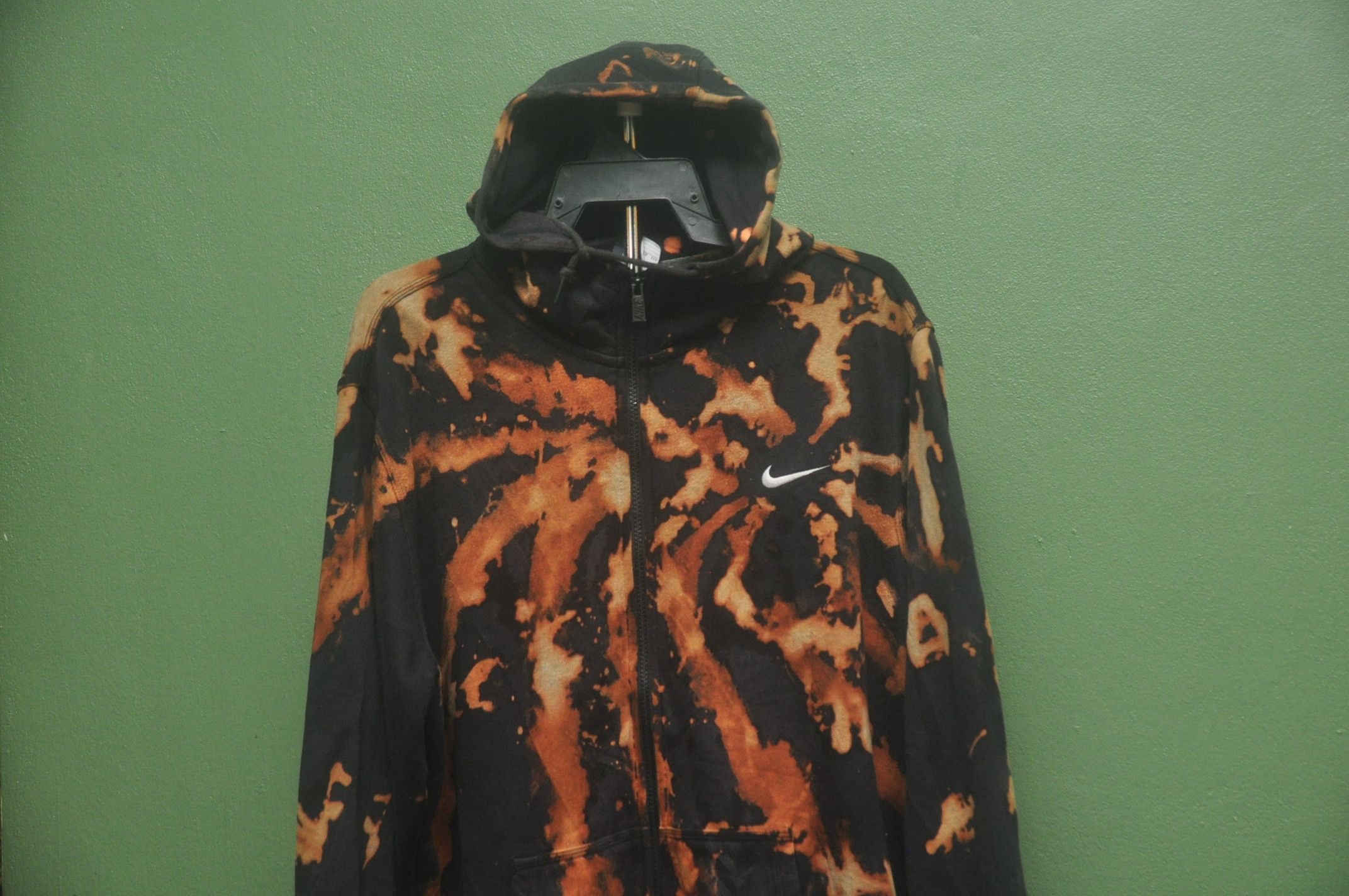 Japanese Brand × Vintage Vintage Nike Tie Dye Travis Scott Fashion Style Hoodie Size US XL / EU 56 / 4 - 3 Thumbnail