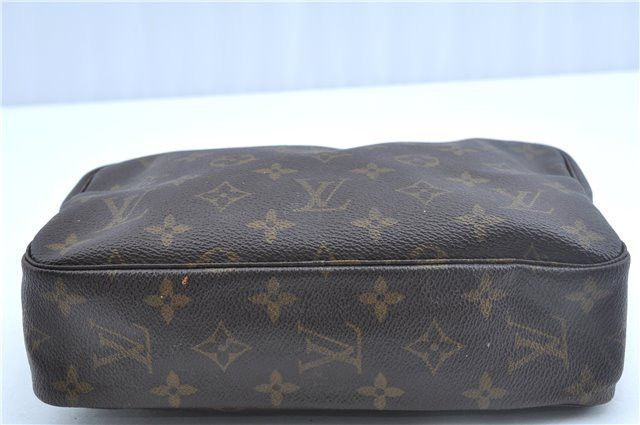 Louis Vuitton Monogram Pouch Bag Size ONE SIZE - 6 Thumbnail