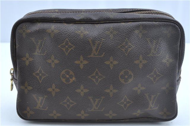 Louis Vuitton Monogram Pouch Bag Size ONE SIZE - 2 Thumbnail