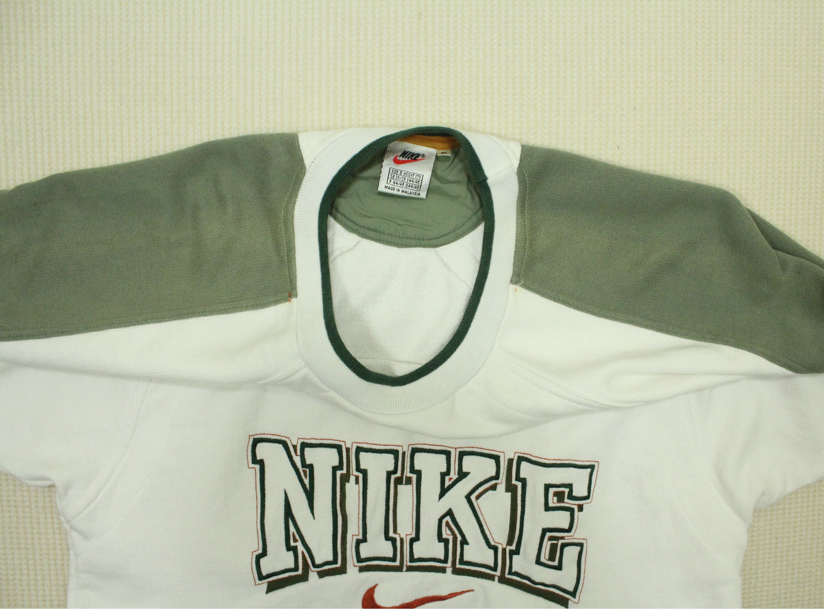 Nike × Vintage Vitage 90s NIKE Sweatshirt Embroidered Logo Spell Out Size US S / EU 44-46 / 1 - 11 Thumbnail