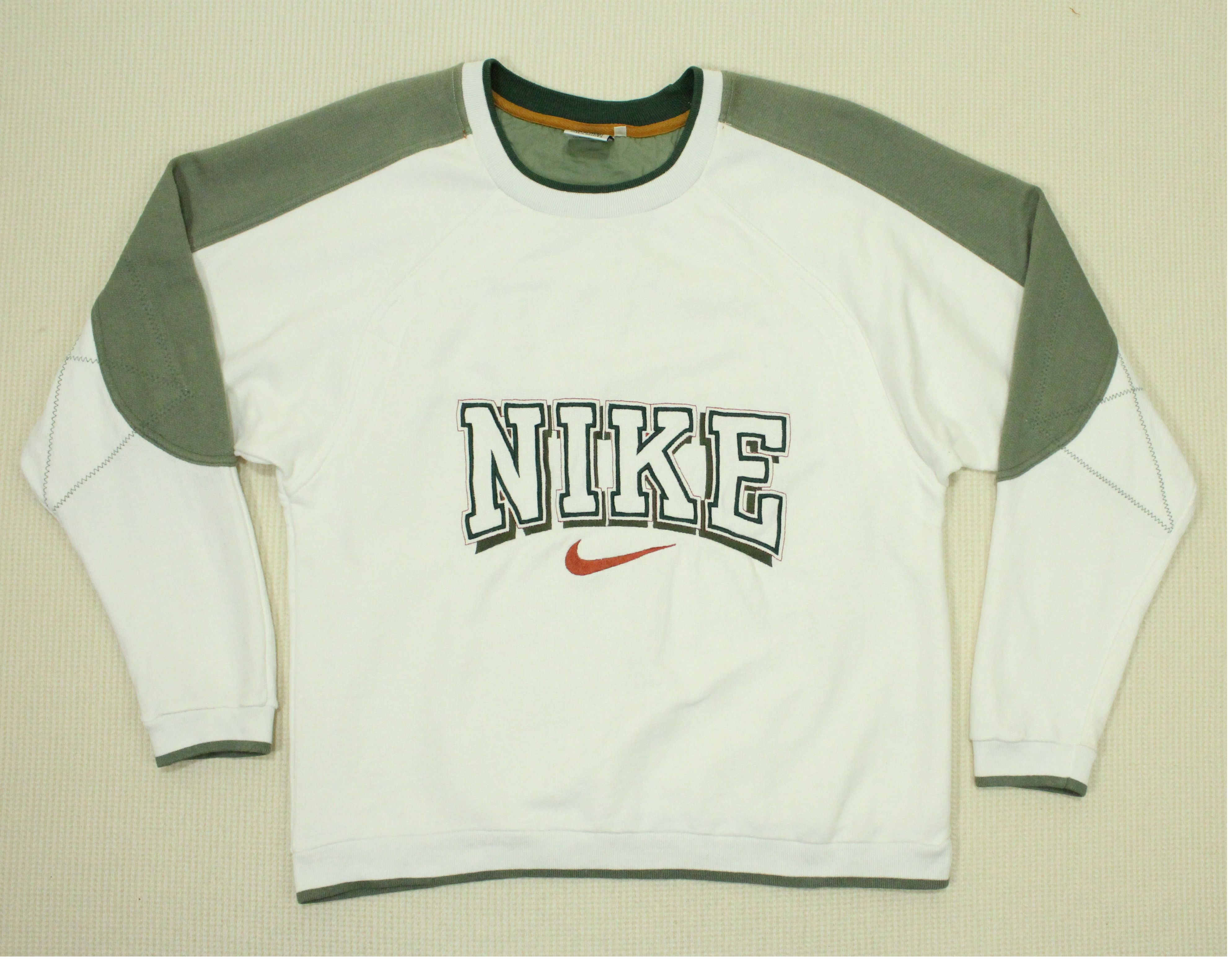 Nike × Vintage Vitage 90s NIKE Sweatshirt Embroidered Logo Spell Out Size US S / EU 44-46 / 1 - 3 Thumbnail