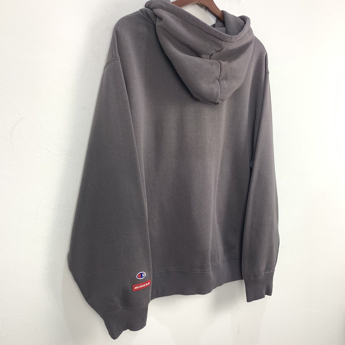 Champion × Vintage 90s CHAMPION BLIZZAK USA Spellout Pullover Hoodie Sweater Size US XL / EU 56 / 4 - 14 Thumbnail