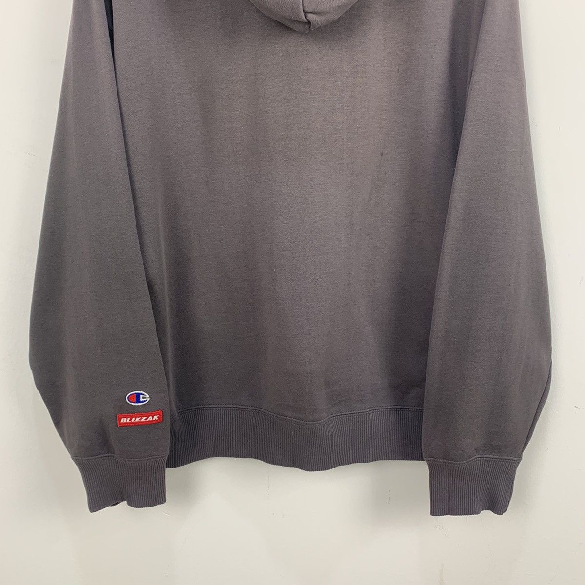 Champion × Vintage 90s CHAMPION BLIZZAK USA Spellout Pullover Hoodie Sweater Size US XL / EU 56 / 4 - 13 Thumbnail