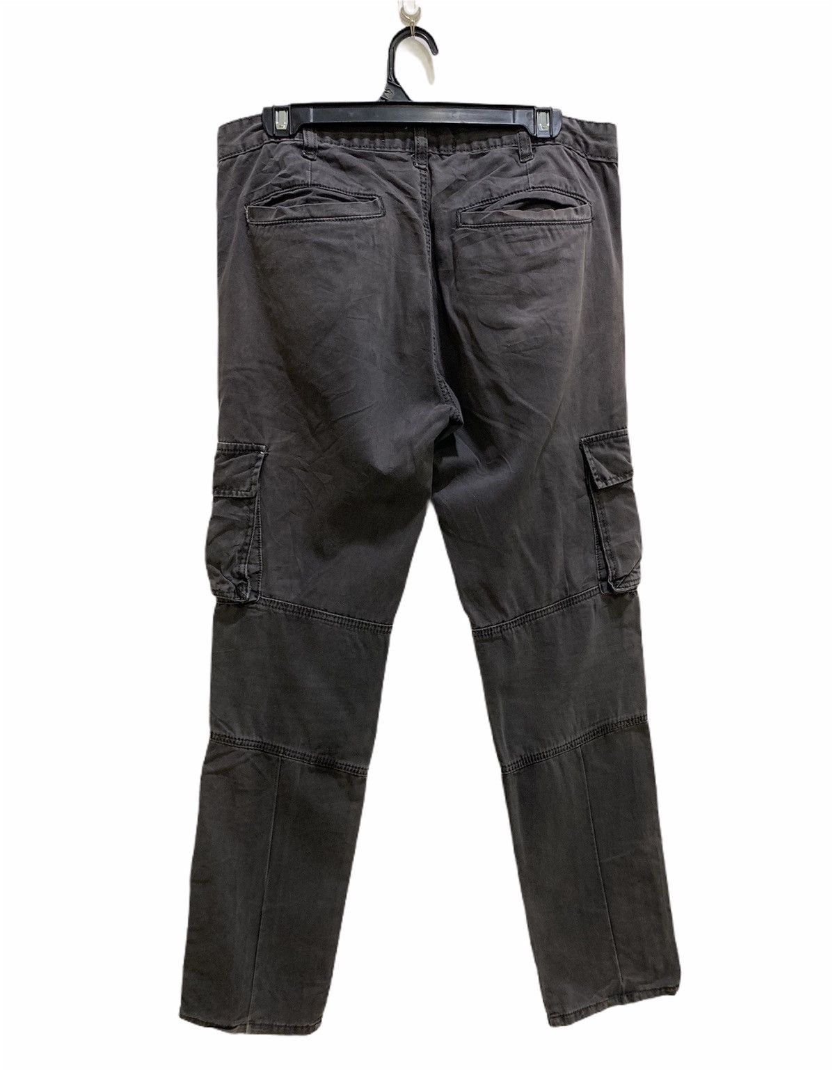 21 Men × Forever 21 × Seditionaries FOREVER 21 Slimfit Multipocket Tactical Utility Cargo Pant Size US 32 / EU 48 - 2 Thumbnail