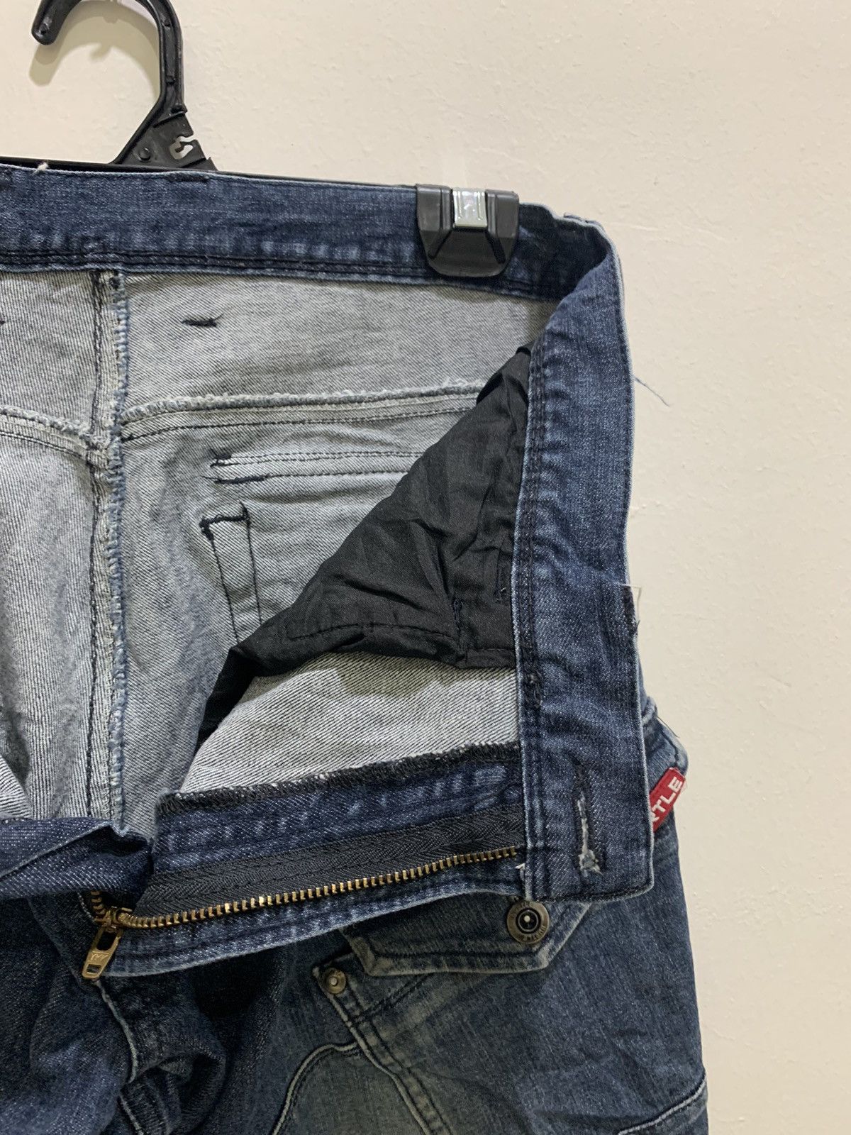 Seditionaries BURTLE 7 Pocket Workwear Patchwork Biker Denim Rider Jeans Size US 32 / EU 48 - 16 Thumbnail