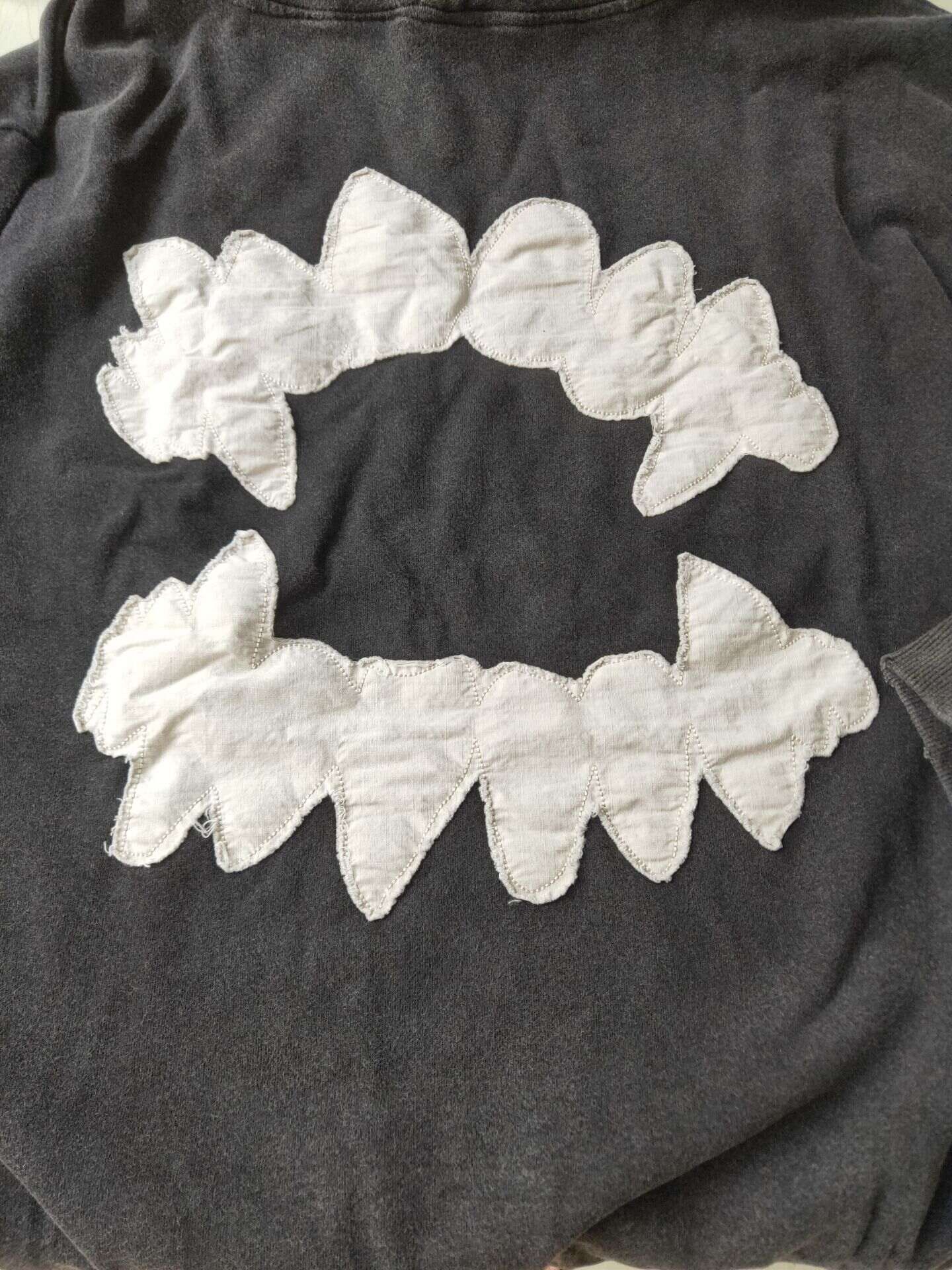 Other Grunge Hip Hop Ripped Embroidery Teeth Patch Hoodie Size US M / EU 48-50 / 2 - 6 Thumbnail