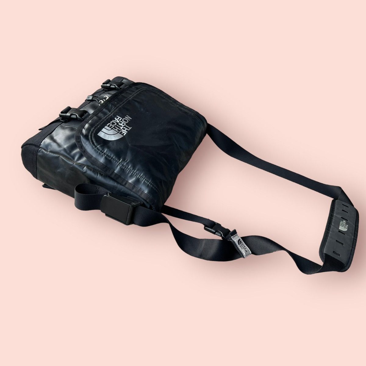 Japanese Brand × Nanamica × The North Face RARE THE NORTH FACE WATERPROOF CROSSBODY MESSENGER BAG Size ONE SIZE - 16 Thumbnail