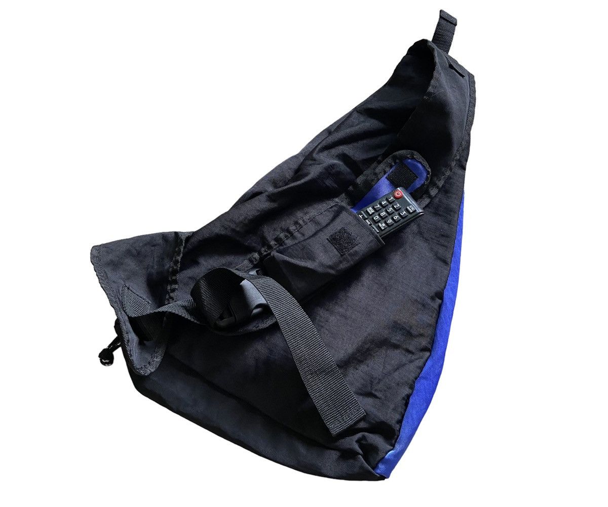 Oakley Vintage Oakley Crossbody Bag Size ONE SIZE - 7 Thumbnail
