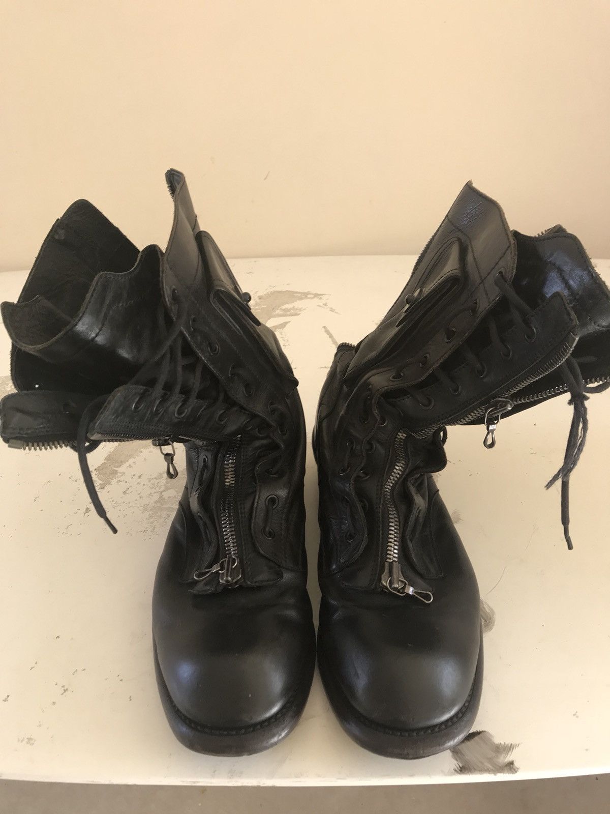 00s archive julius gas mask boots ブーツ Julius AW09 gas mask boots with pockets | Grailed