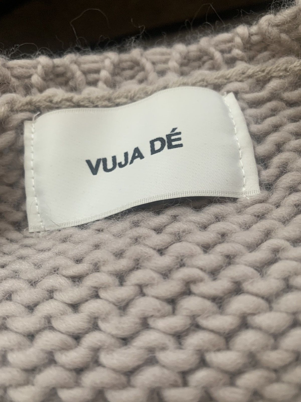 Vuja De Low gauge knit sweater (ivory size 3) | Grailed