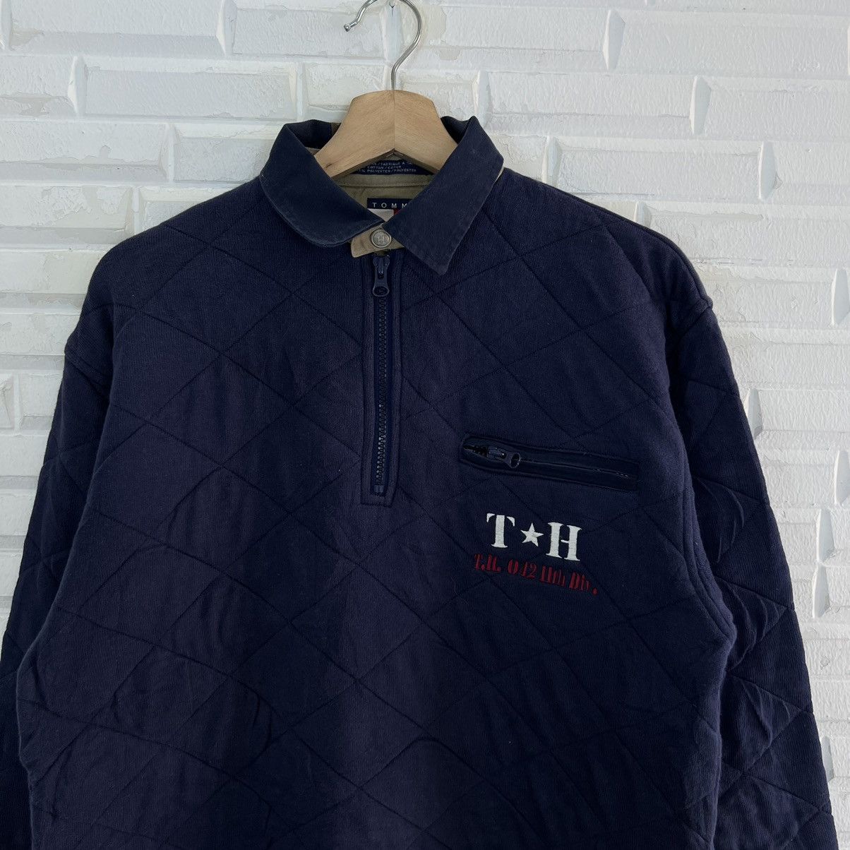 Japanese Brand VINTAGE TOMMY HILFIGER COLLAR SWEATSHIRT BIG LOGO Size US M / EU 48-50 / 2 - 3 Thumbnail