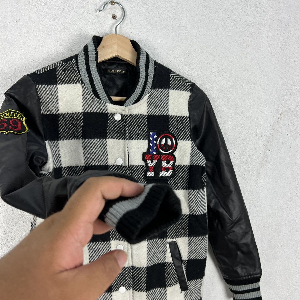 Japanese Brand RARE TARTAN DESIGN VARSITY JACKET ROTE ROSE BIG LOGO Size US M / EU 48-50 / 2 - 8 Thumbnail