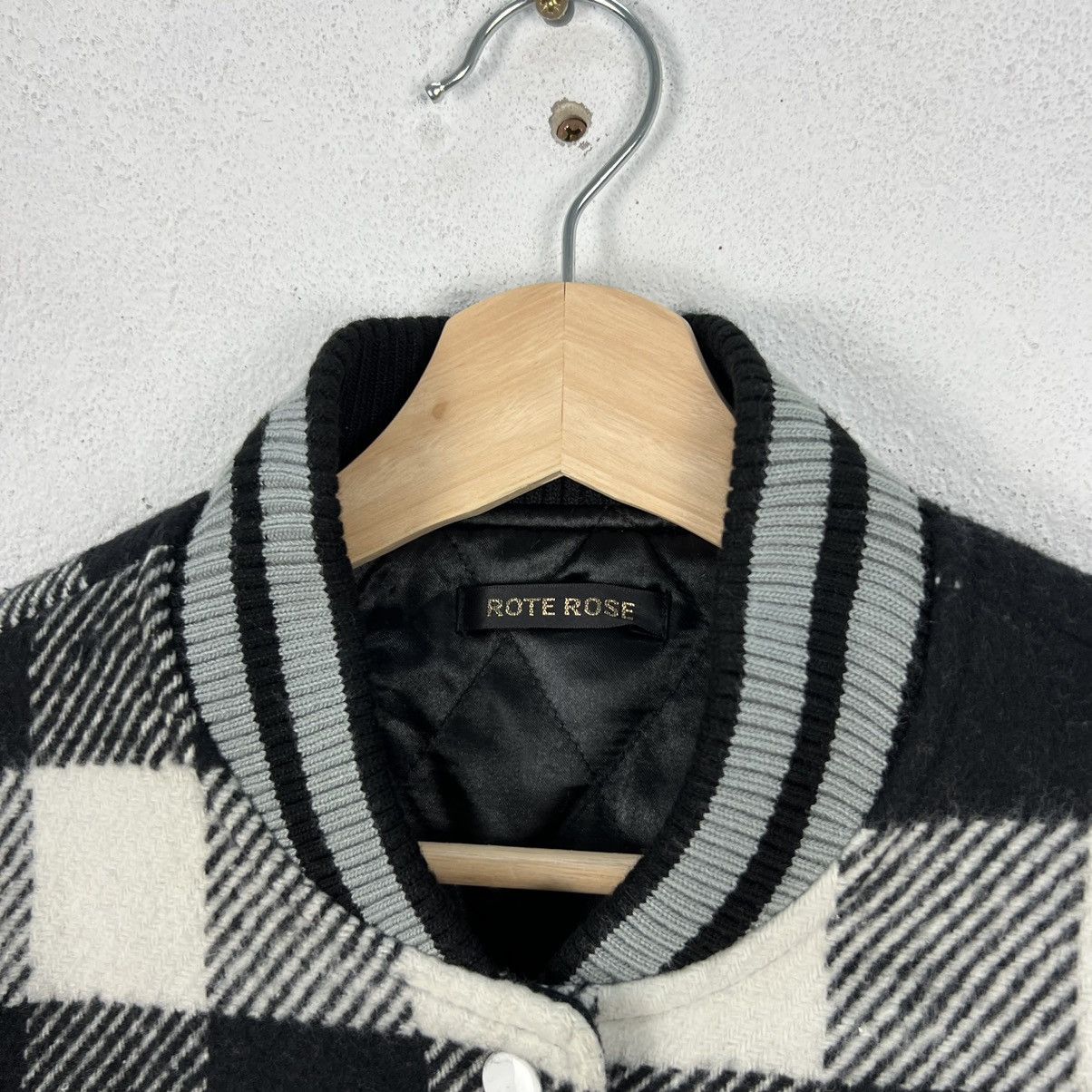 Japanese Brand RARE TARTAN DESIGN VARSITY JACKET ROTE ROSE BIG LOGO Size US M / EU 48-50 / 2 - 7 Thumbnail