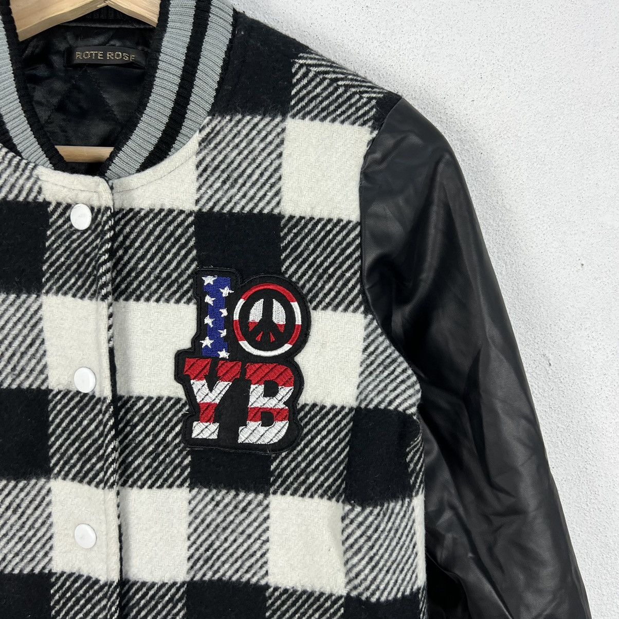 Japanese Brand RARE TARTAN DESIGN VARSITY JACKET ROTE ROSE BIG LOGO Size US M / EU 48-50 / 2 - 4 Thumbnail