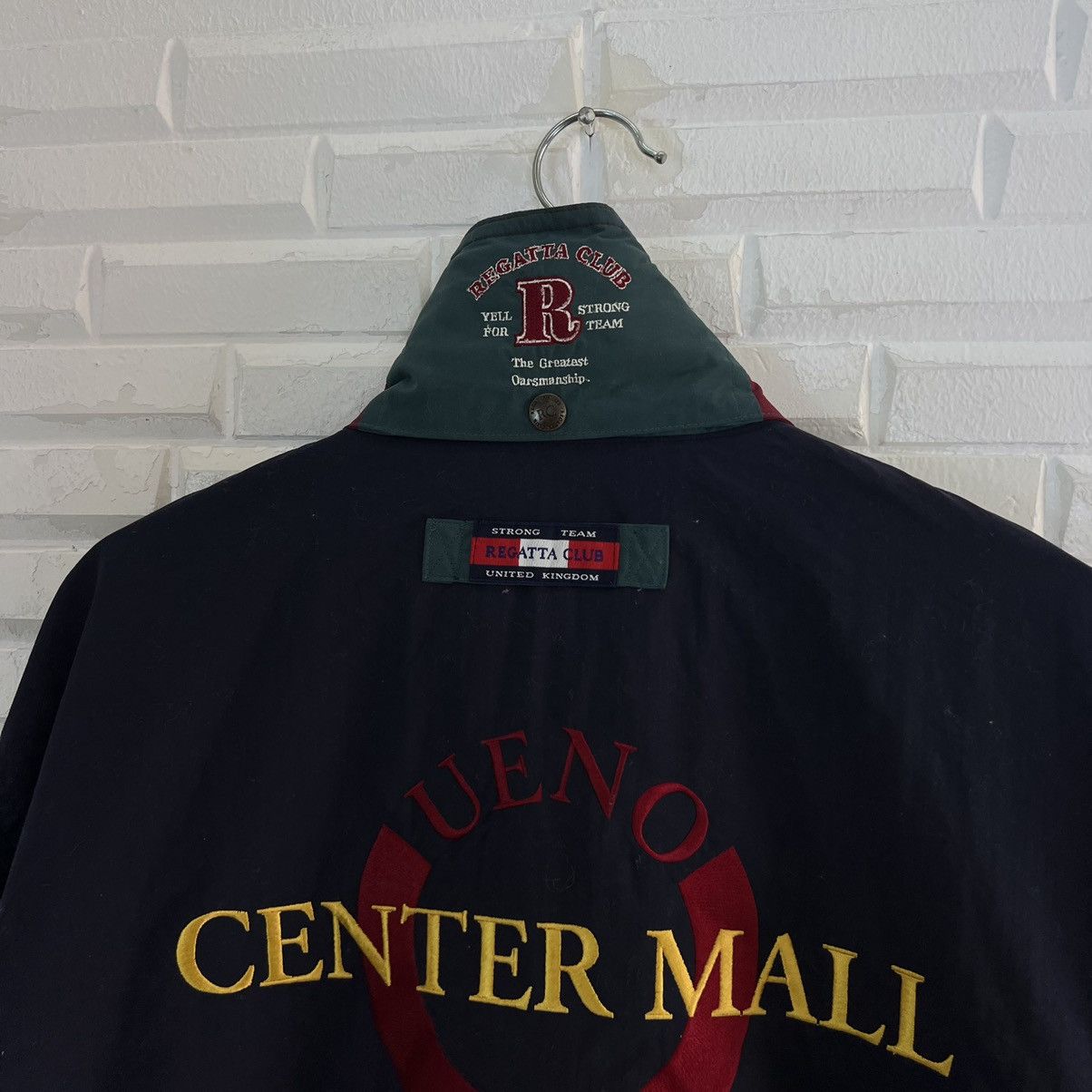 Japanese Brand VINTAGE REGATTA CLUB UENO BIG LOGO SURVIVAL JACKET RARE Size US L / EU 52-54 / 3 - 10 Thumbnail