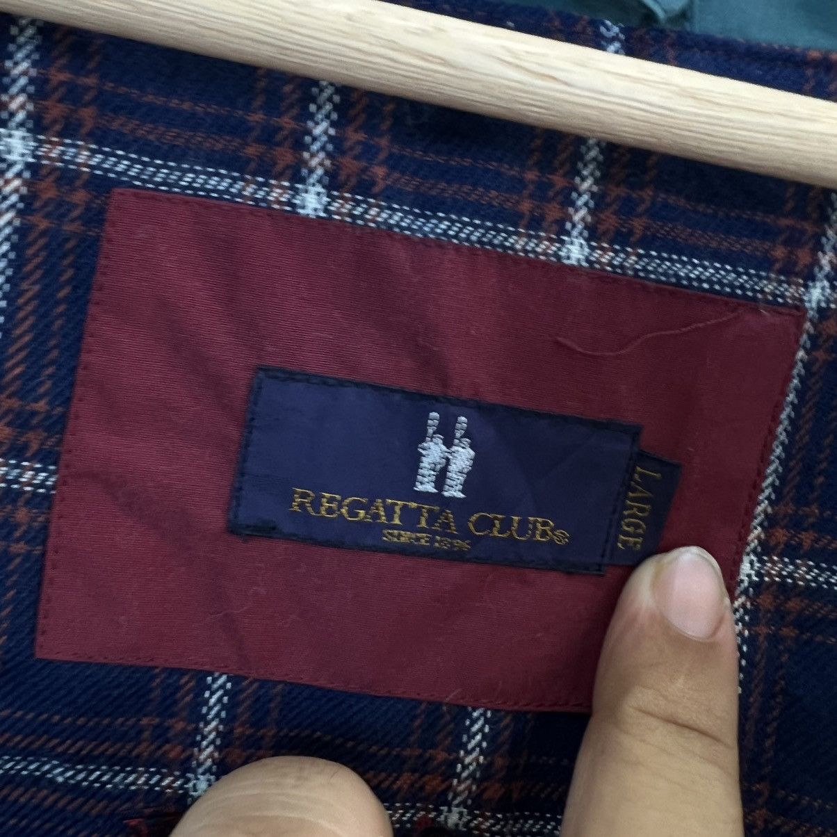 Japanese Brand VINTAGE REGATTA CLUB UENO BIG LOGO SURVIVAL JACKET RARE Size US L / EU 52-54 / 3 - 15 Thumbnail