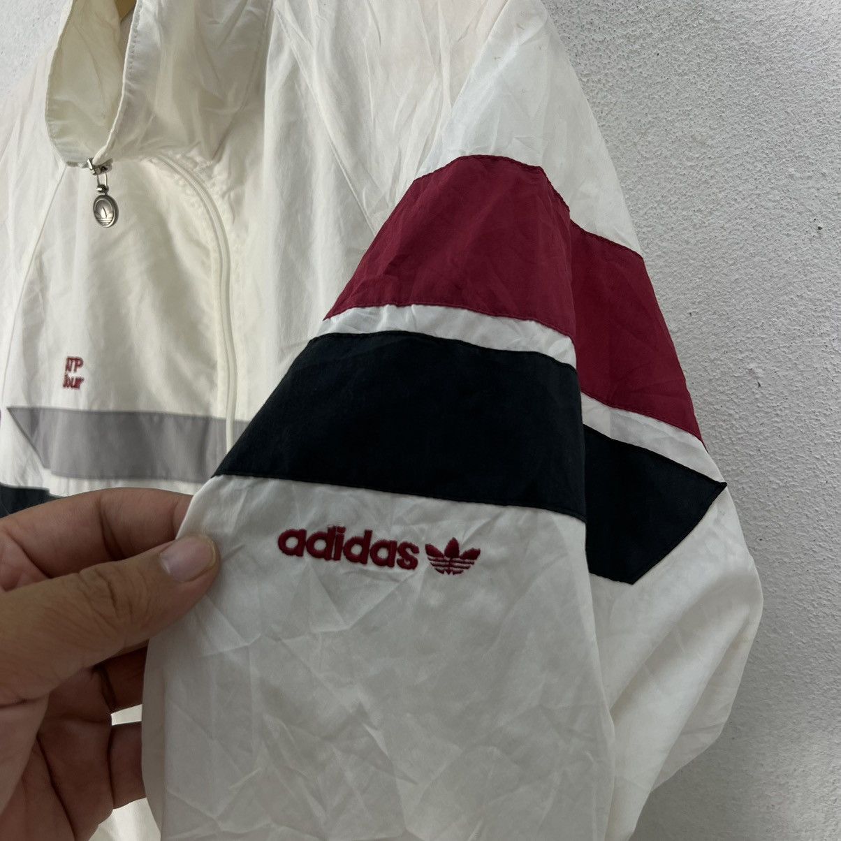 Adidas VINTAGE ADIDAS 3 STRIPES COACH JACKET RARE COLOUR BLOCK Size US L / EU 52-54 / 3 - 6 Thumbnail