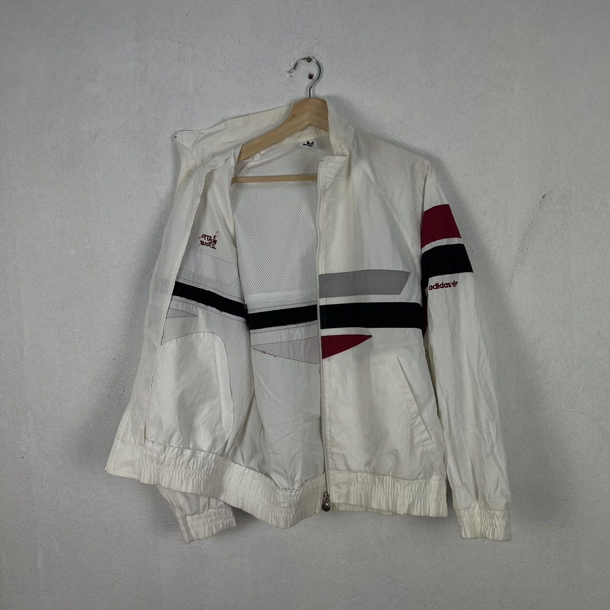 Adidas VINTAGE ADIDAS 3 STRIPES COACH JACKET RARE COLOUR BLOCK Size US L / EU 52-54 / 3 - 9 Thumbnail
