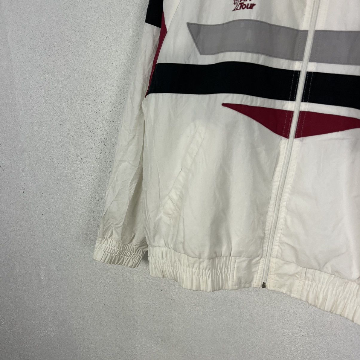 Adidas VINTAGE ADIDAS 3 STRIPES COACH JACKET RARE COLOUR BLOCK Size US L / EU 52-54 / 3 - 4 Thumbnail